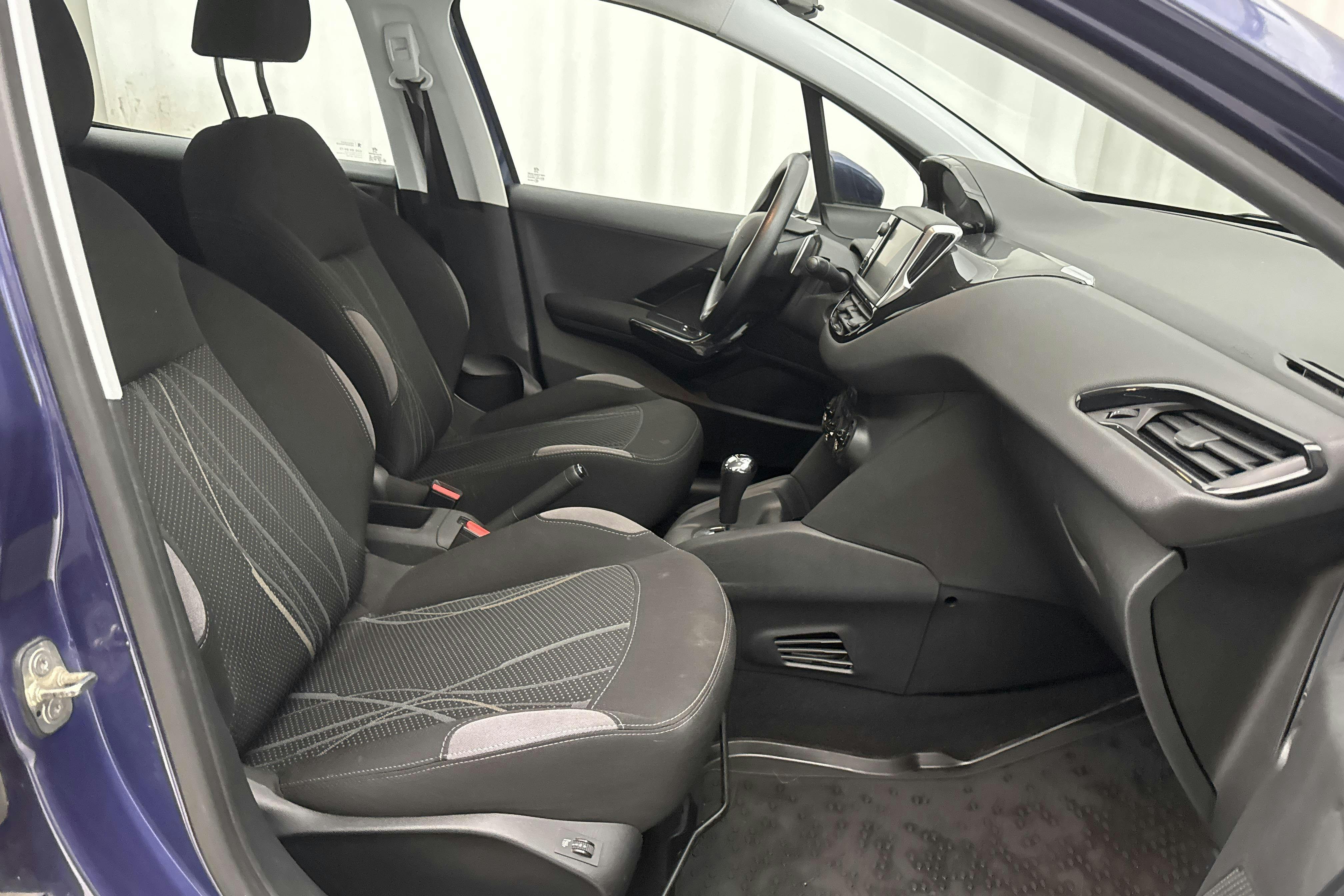 Peugeot 208 1.4 e-HDi 5dr (68hk) - 82 700 km - Automaattinen - sininen - 2013