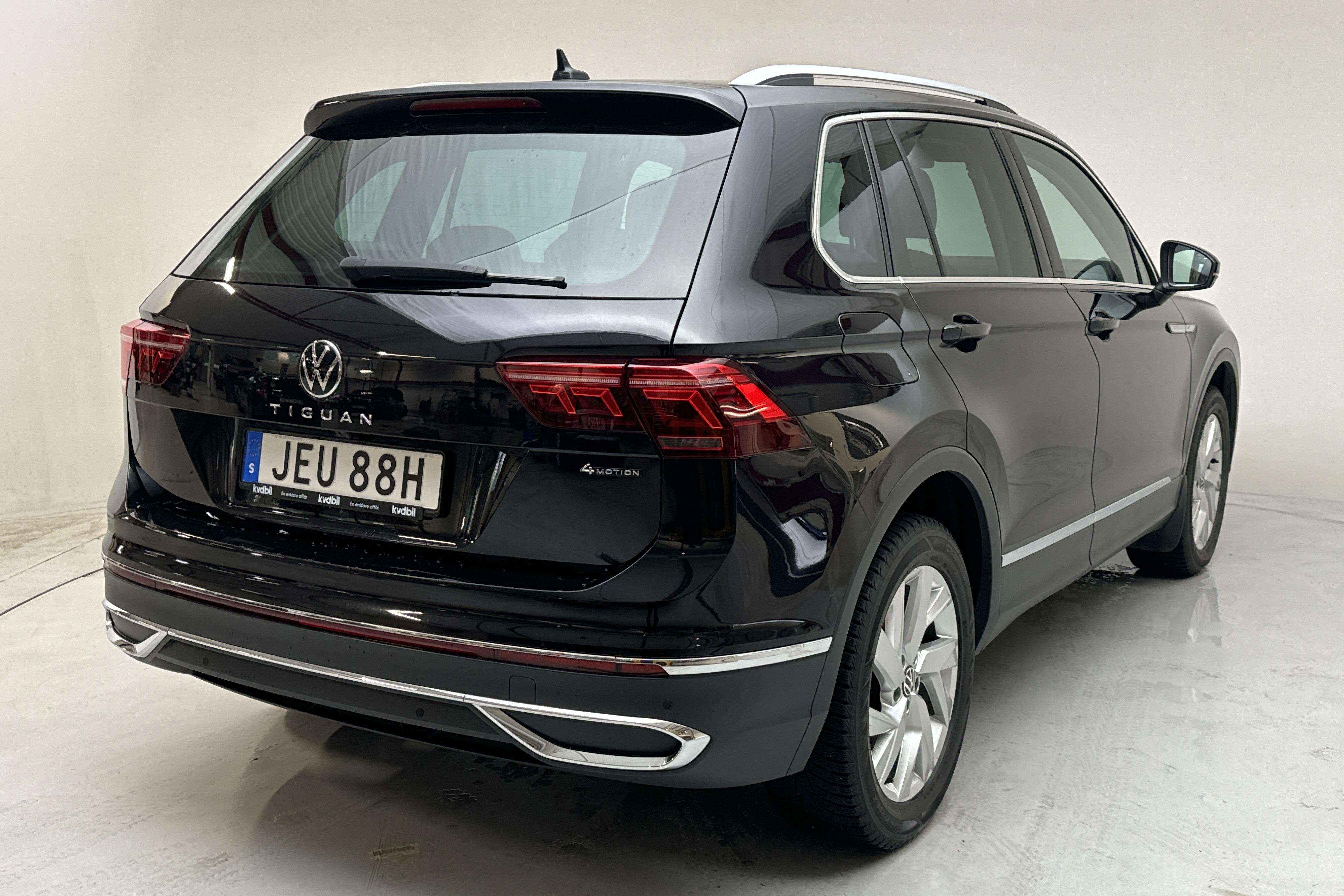 VW Tiguan 2.0 TDI 4MOTION (200hk) - 107 790 km - Automatyczna - czarny - 2021