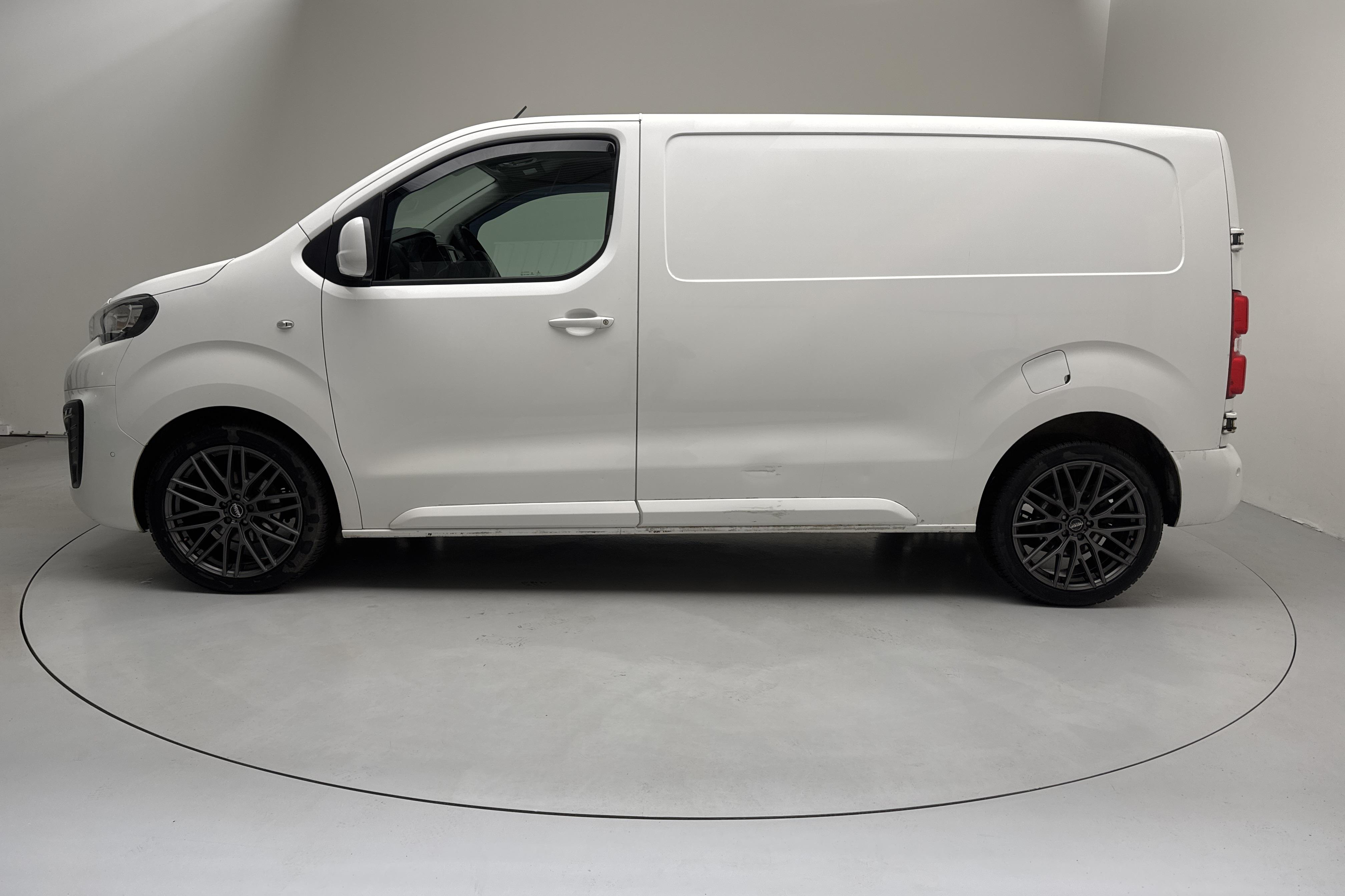 Peugeot Expert BlueHDi Skåp (122hk) - 153 440 km - Manual - white - 2017