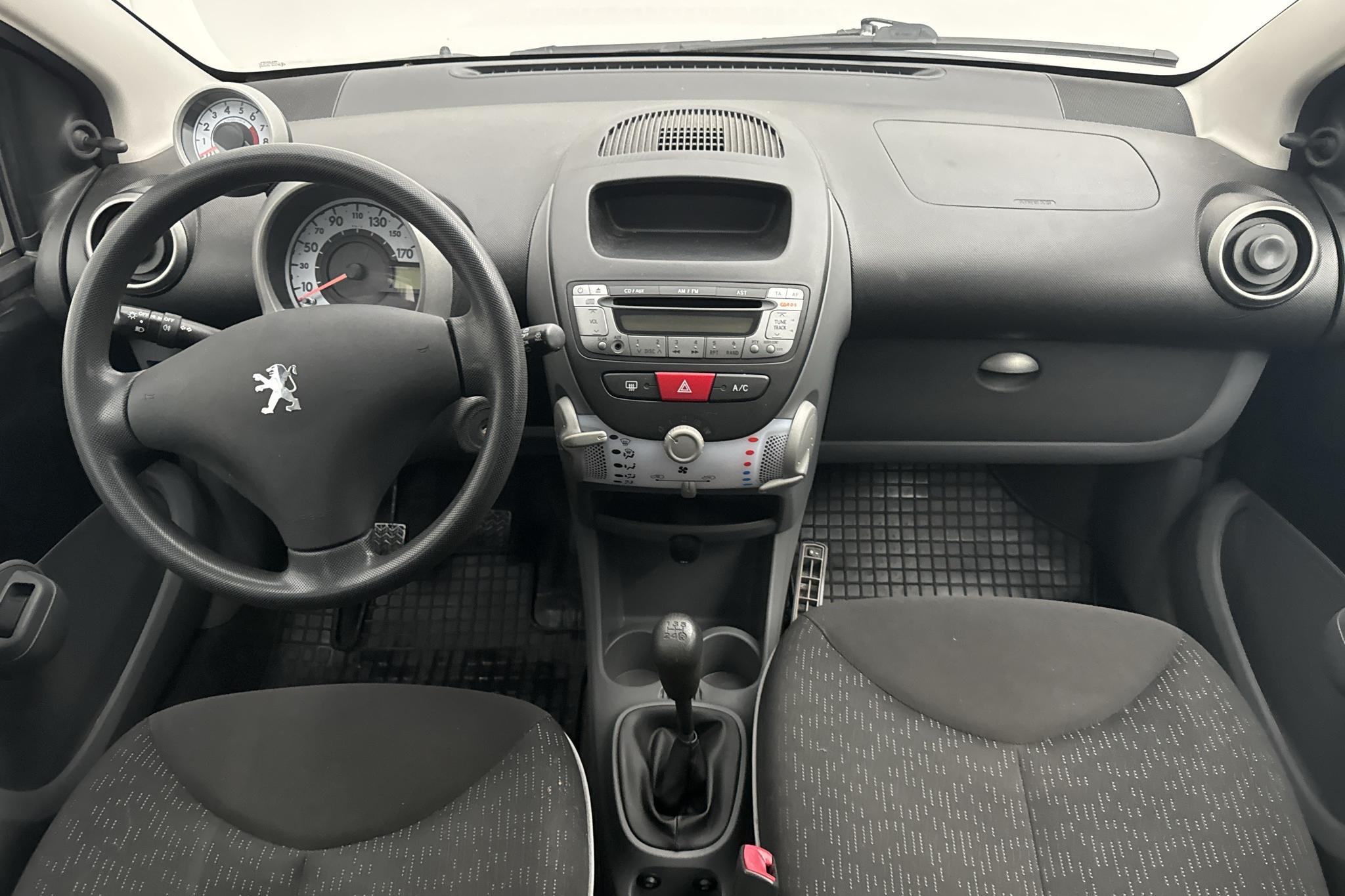 Peugeot 107 1.0 5dr (68hk) - 35 280 km - Käsitsi - must - 2010