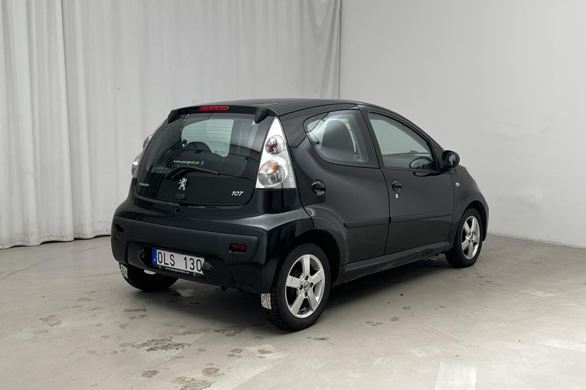 Peugeot 107 1.0 5dr (68hk) - 35 280 km - Käsitsi - must - 2010