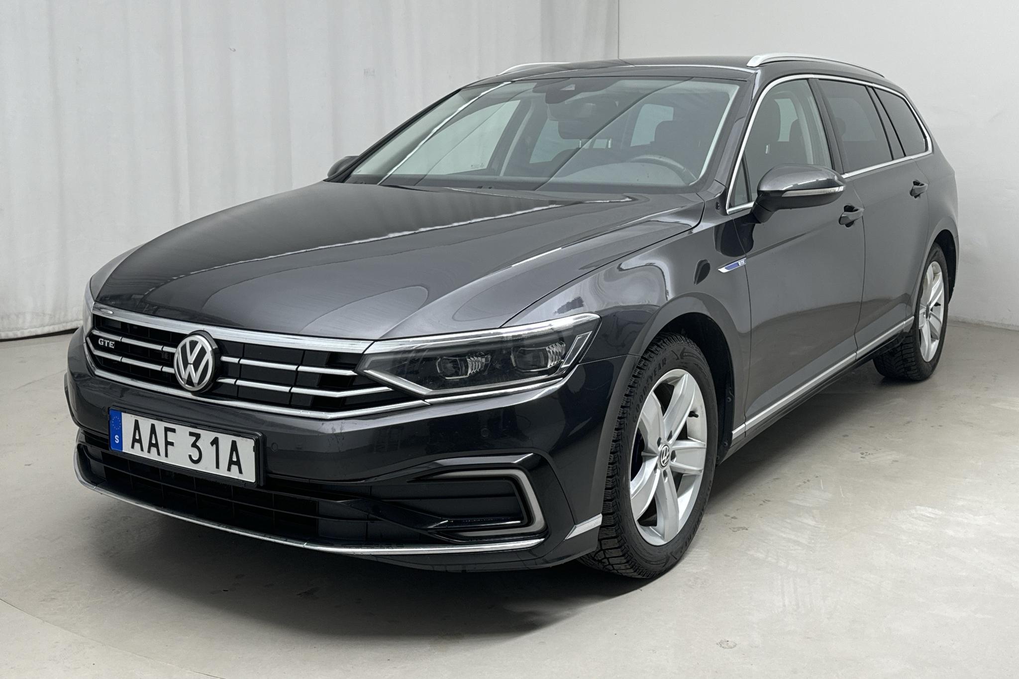 VW Passat 1.4 GTE Sportscombi (218hk) - 10 461 mil - Automat - Dark Grey - 2020