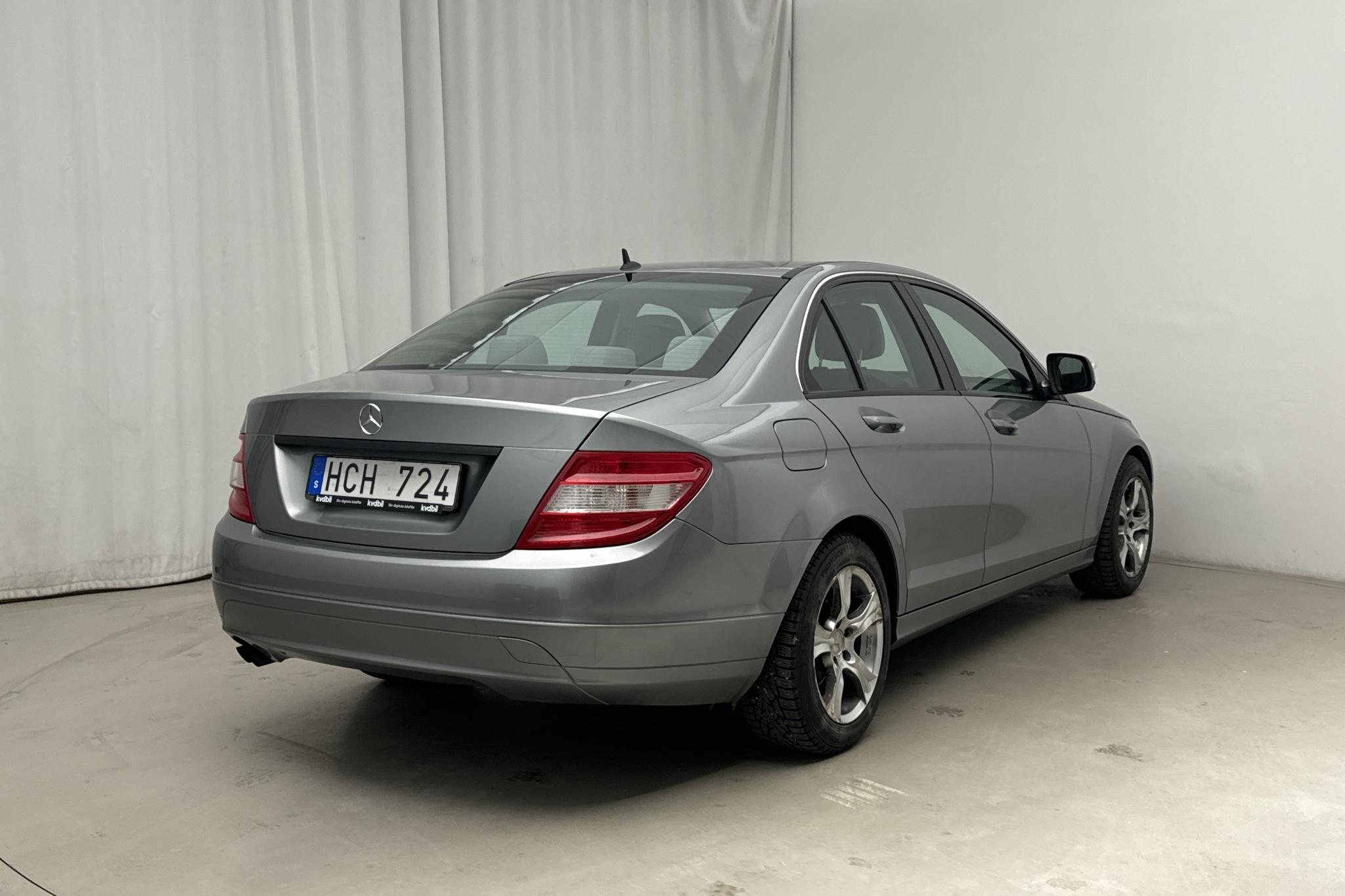 Mercedes C 180 Kompressor W204 (156hk) - 101 270 km - Manual - gray - 2008