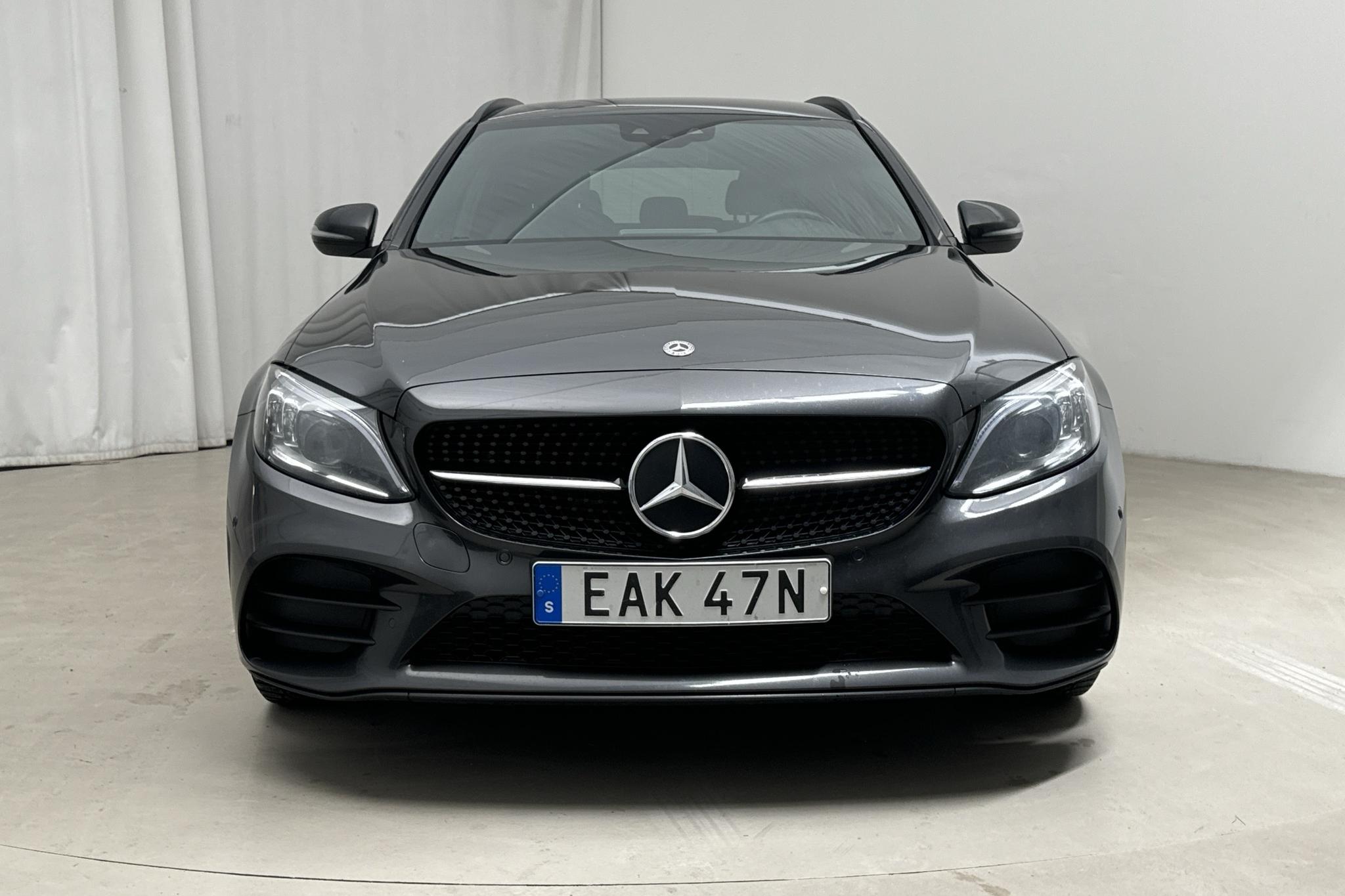 Mercedes C 220 d 4MATIC Kombi S205 (194hk) - 170 360 km - Automatyczna - szary - 2021