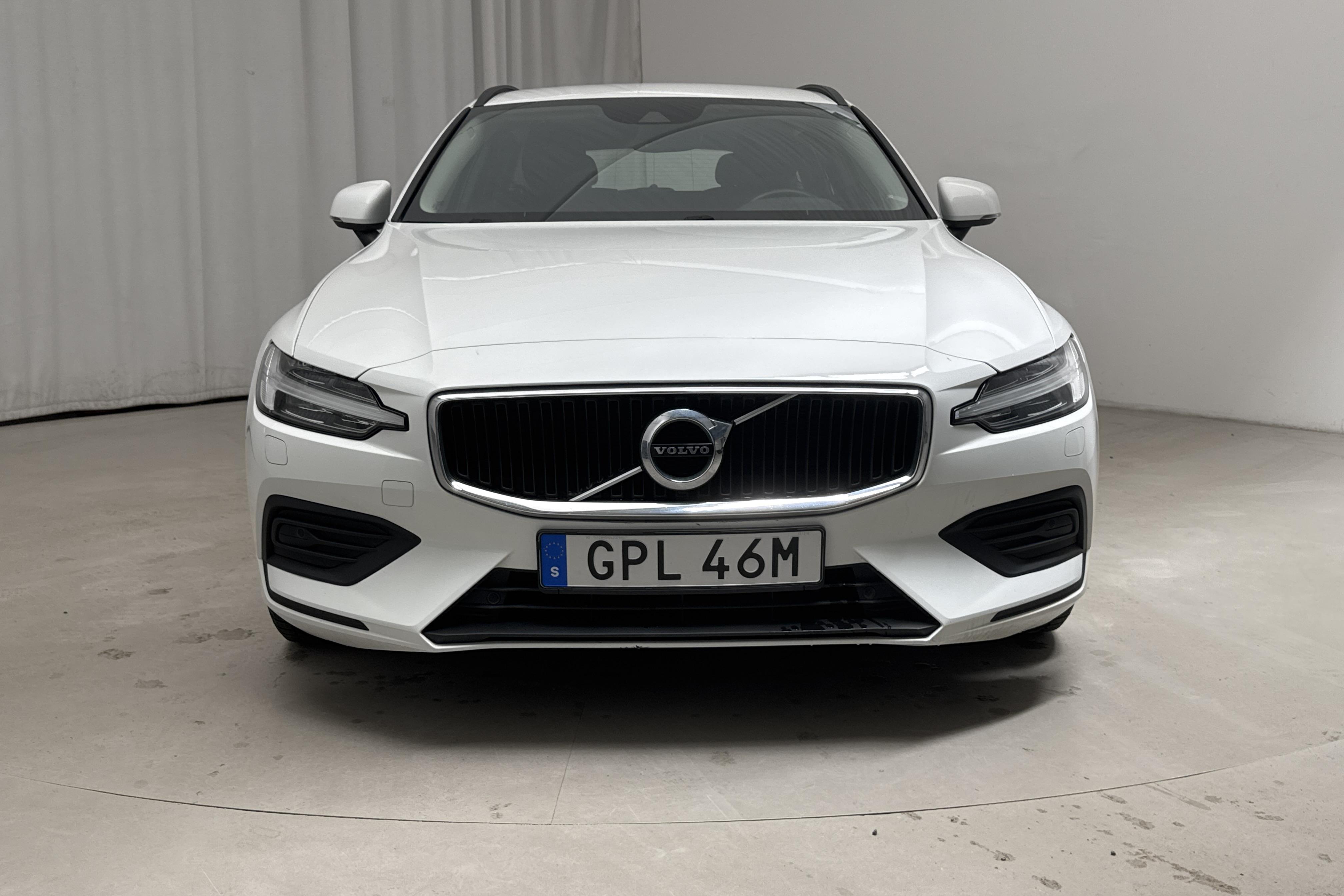 Volvo V60 D4 (190hk) - 141 930 km - Automatic - white - 2020