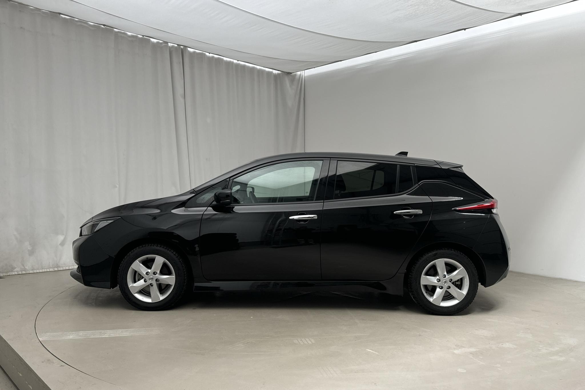 Nissan LEAF 5dr 39 kWh (150hk) - 19 560 km - Automatic - black - 2022