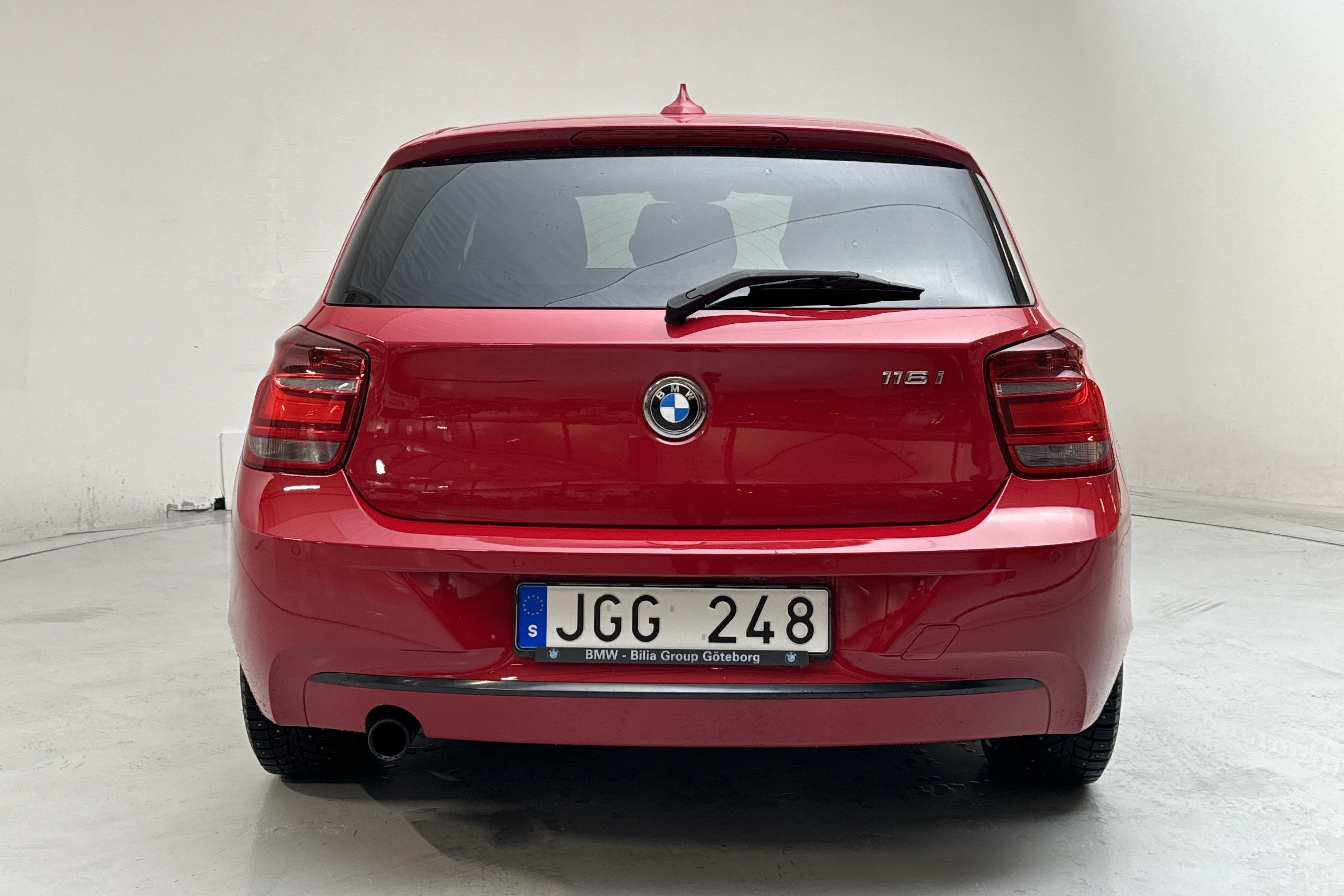 BMW 116i 5dr, F20 (136hk) - 115 560 km - Manual - red - 2013