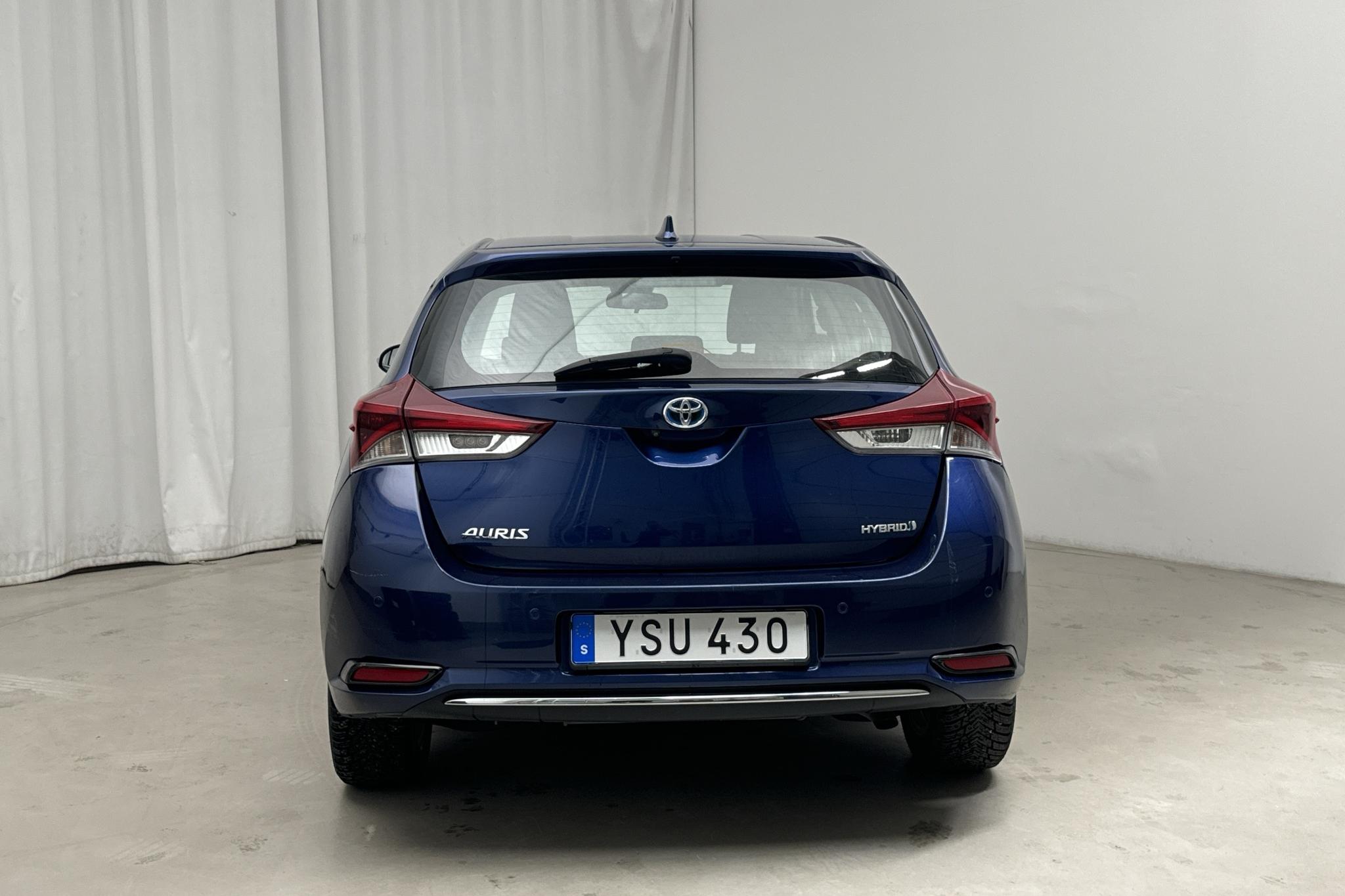 Toyota Auris 1.8 HSD 5dr (99hk) - 13 843 mil - Automat - Dark Blue - 2017