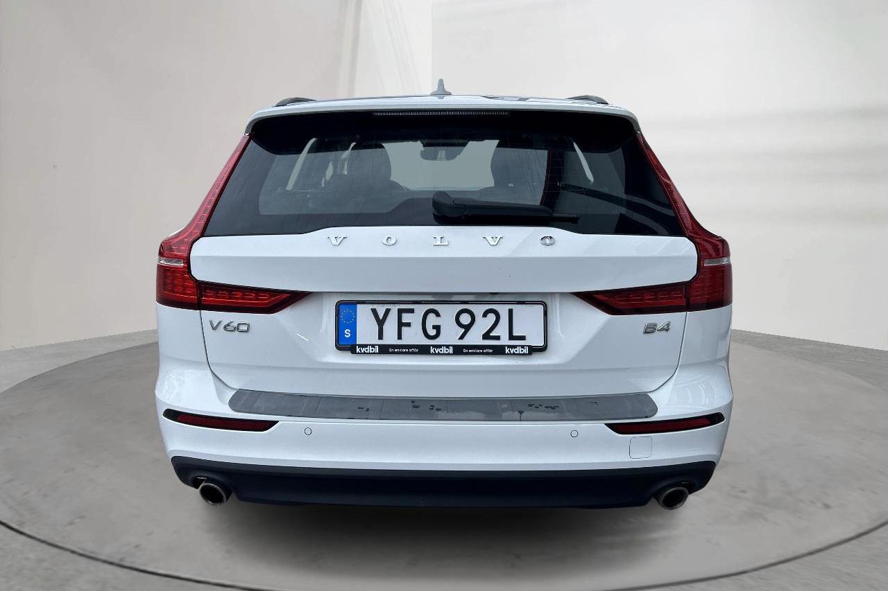 Volvo V60 B4 Mildhybrid, Diesel (197hk) - 92 920 km - Automatyczna - biały - 2022