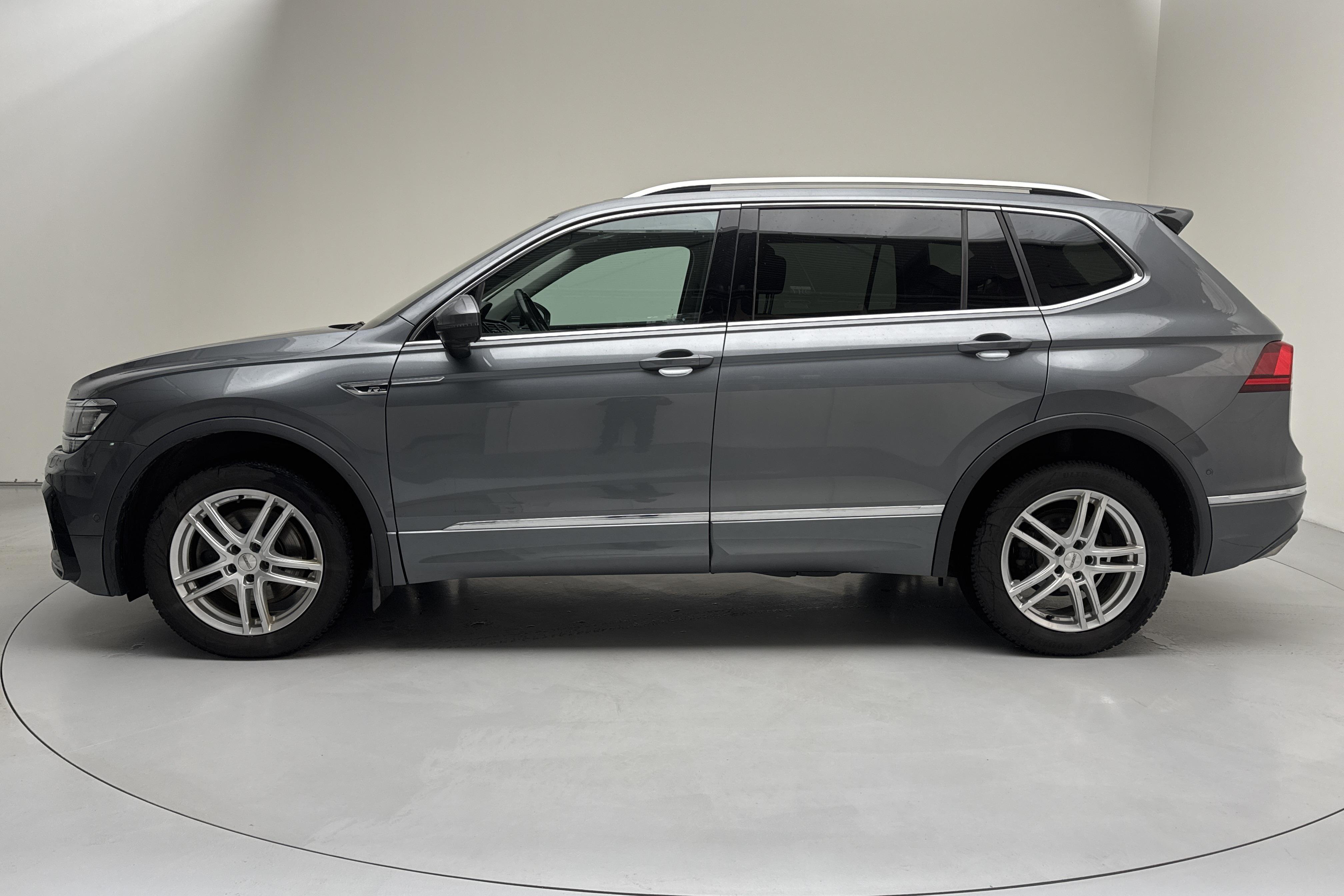 VW Tiguan Allspace 2.0 TDI 4MOTION (190hk) - 12 207 mil - Automat - Dark Grey - 2018