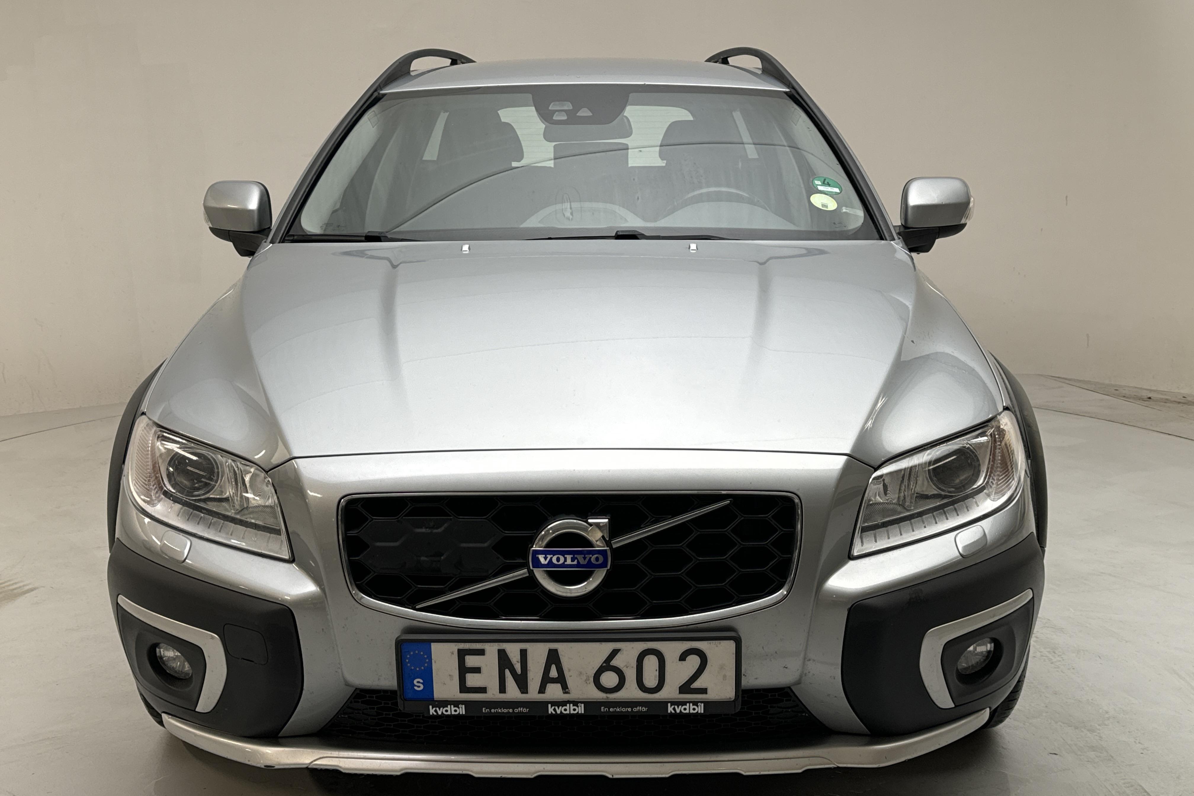 Volvo XC70 II D4 AWD (181hk) - 16 784 mil - Automat - silver - 2015