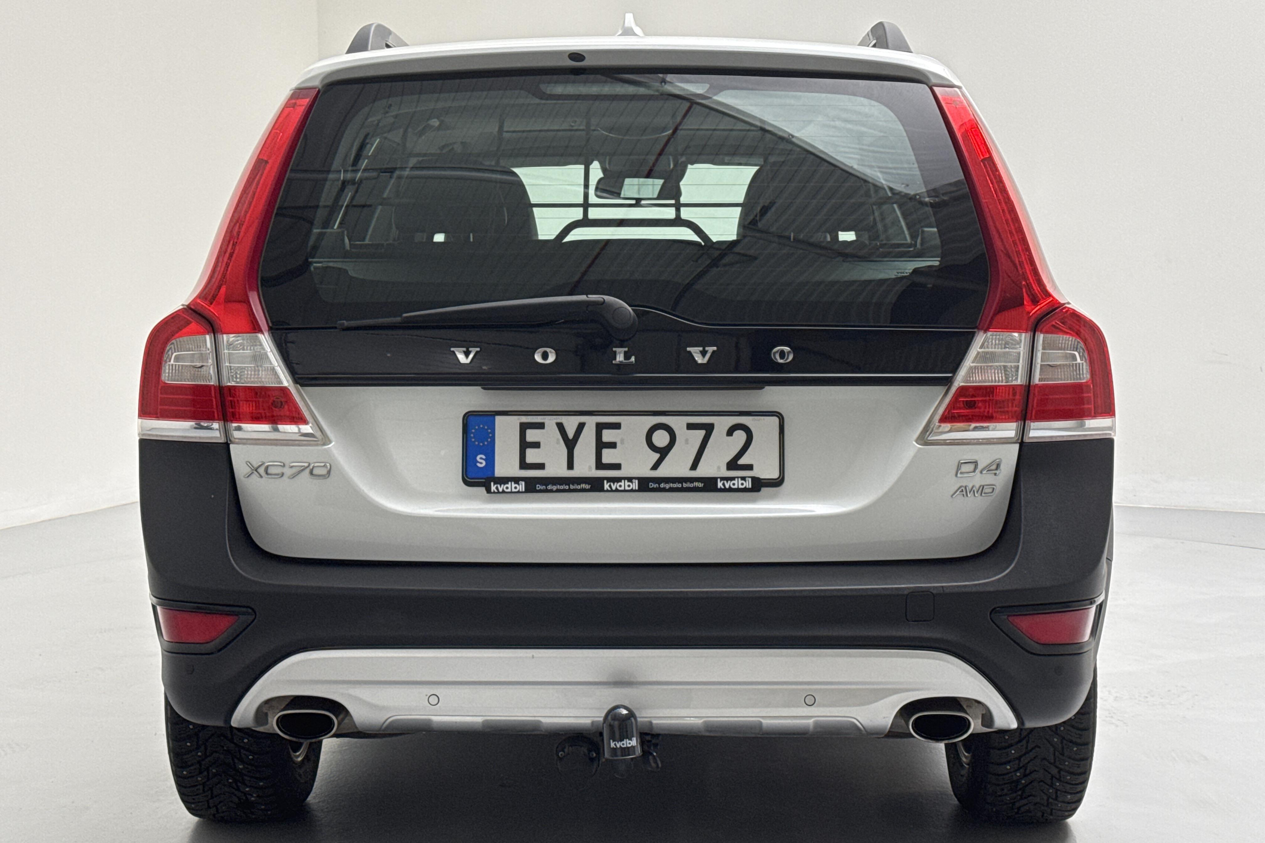 Volvo XC70 II D4 AWD (181hk) - 179 640 km - Manualna - biały - 2015