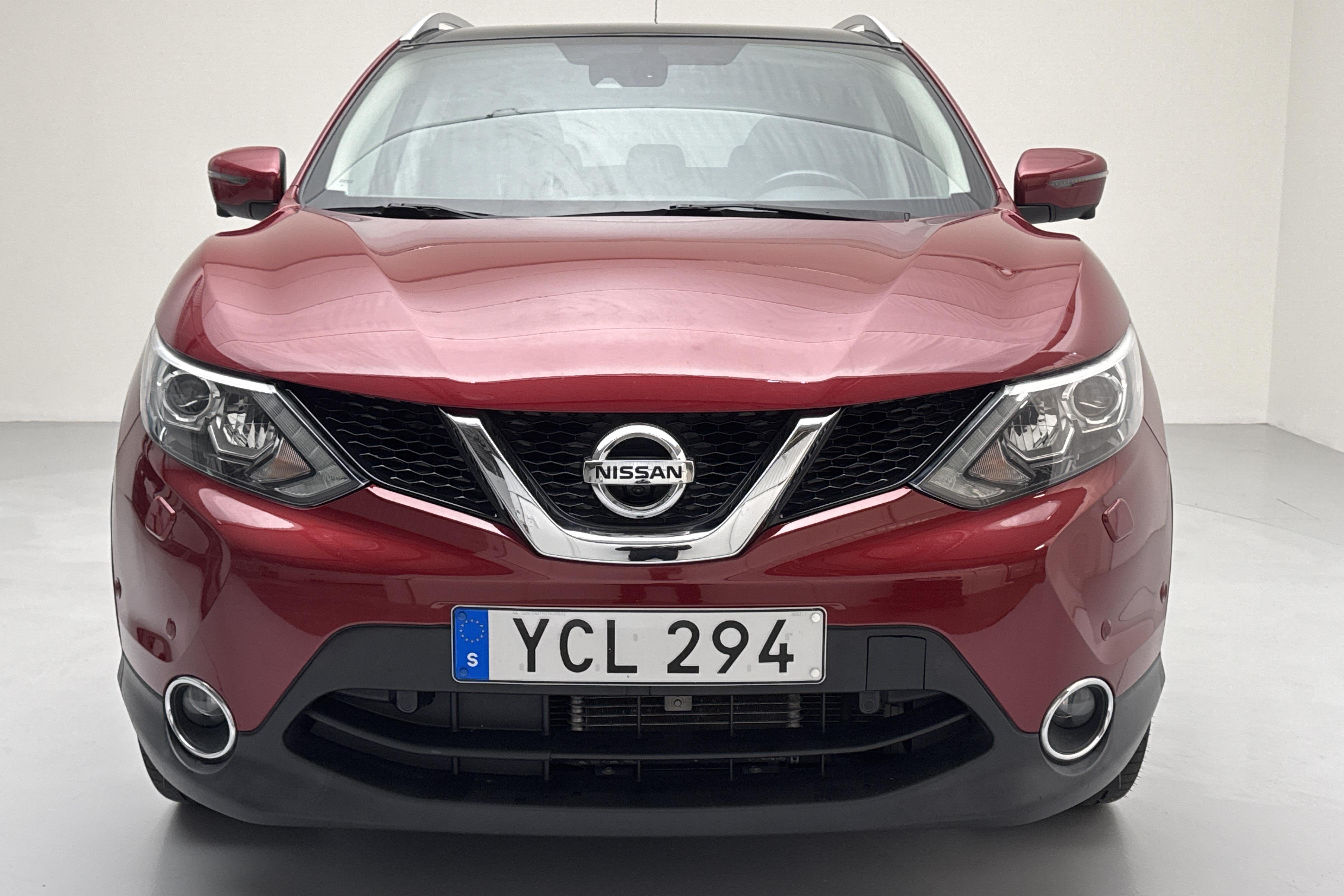 Nissan Qashqai 1.2 (115hk) - 48 780 km - Automatyczna - czerwony - 2016