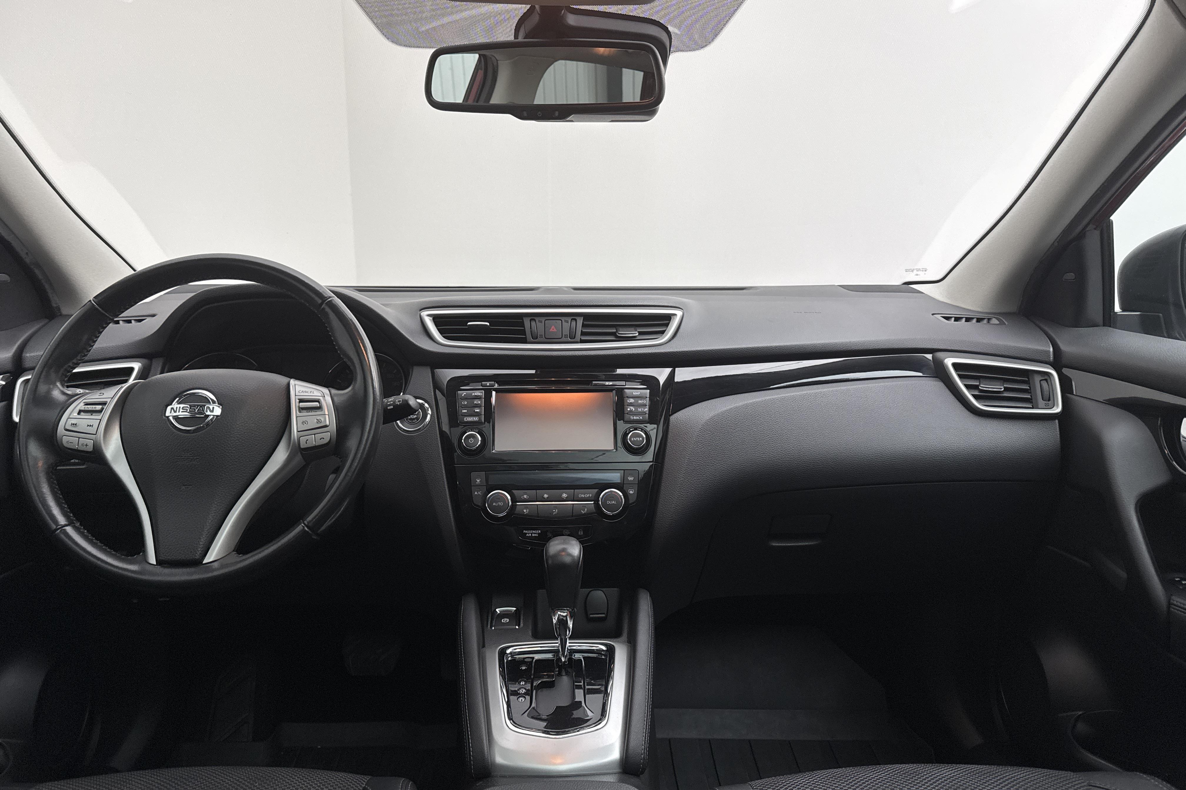 Nissan Qashqai 1.2 (115hk) - 4 878 mil - Automat - röd - 2016