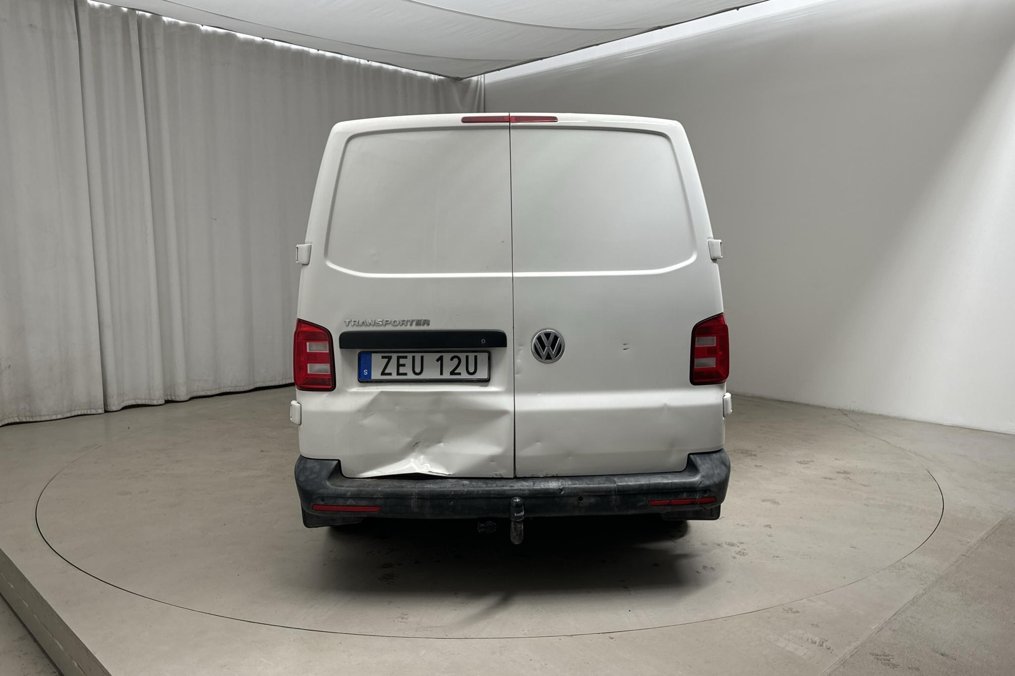 VW Transporter T6 2.0 TDI BMT Skåp (150hk) - 200 690 km - Automatic - white - 2019