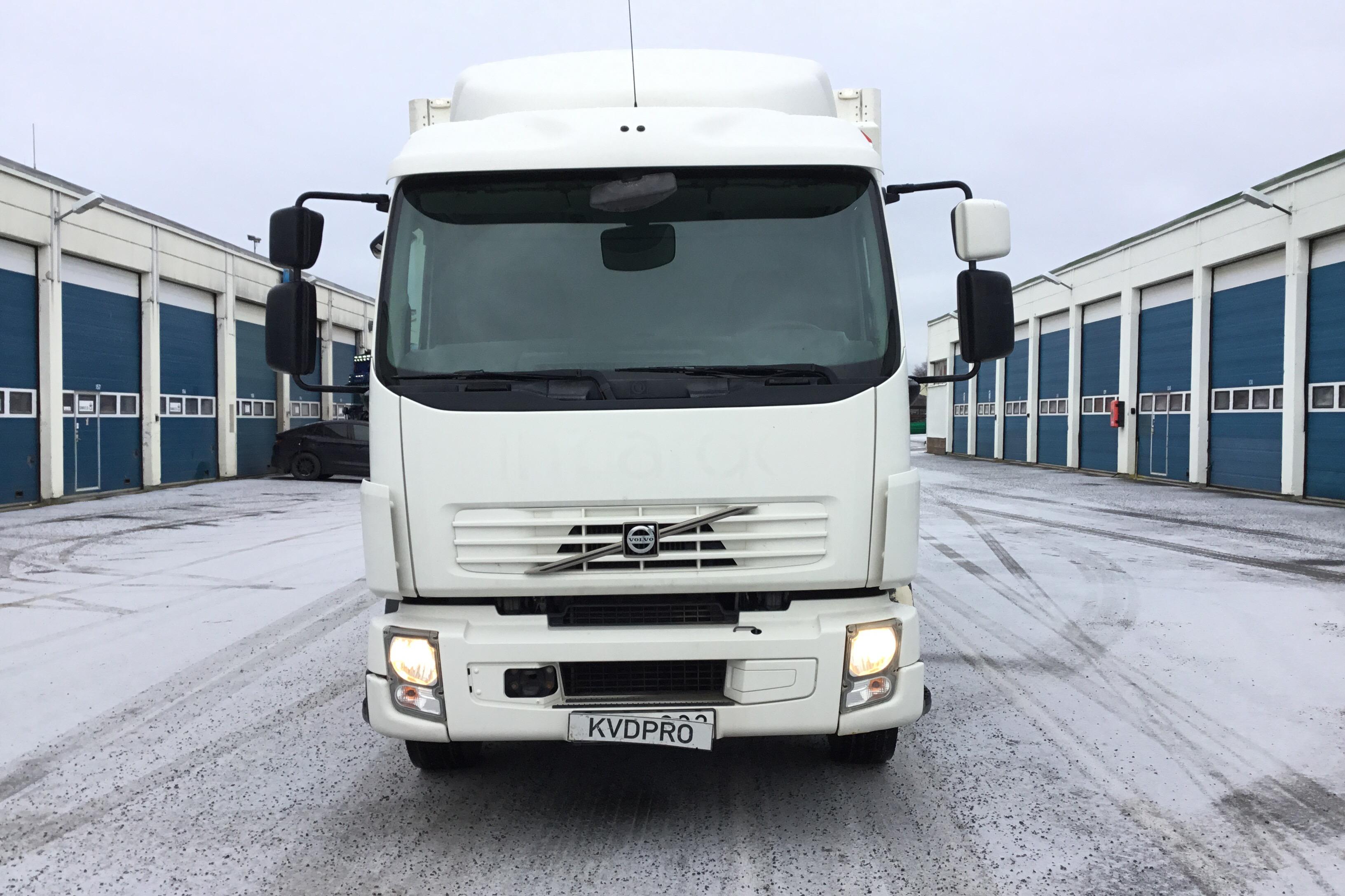 Volvo FL240 - 129 471 km - Automat - vit - 2012