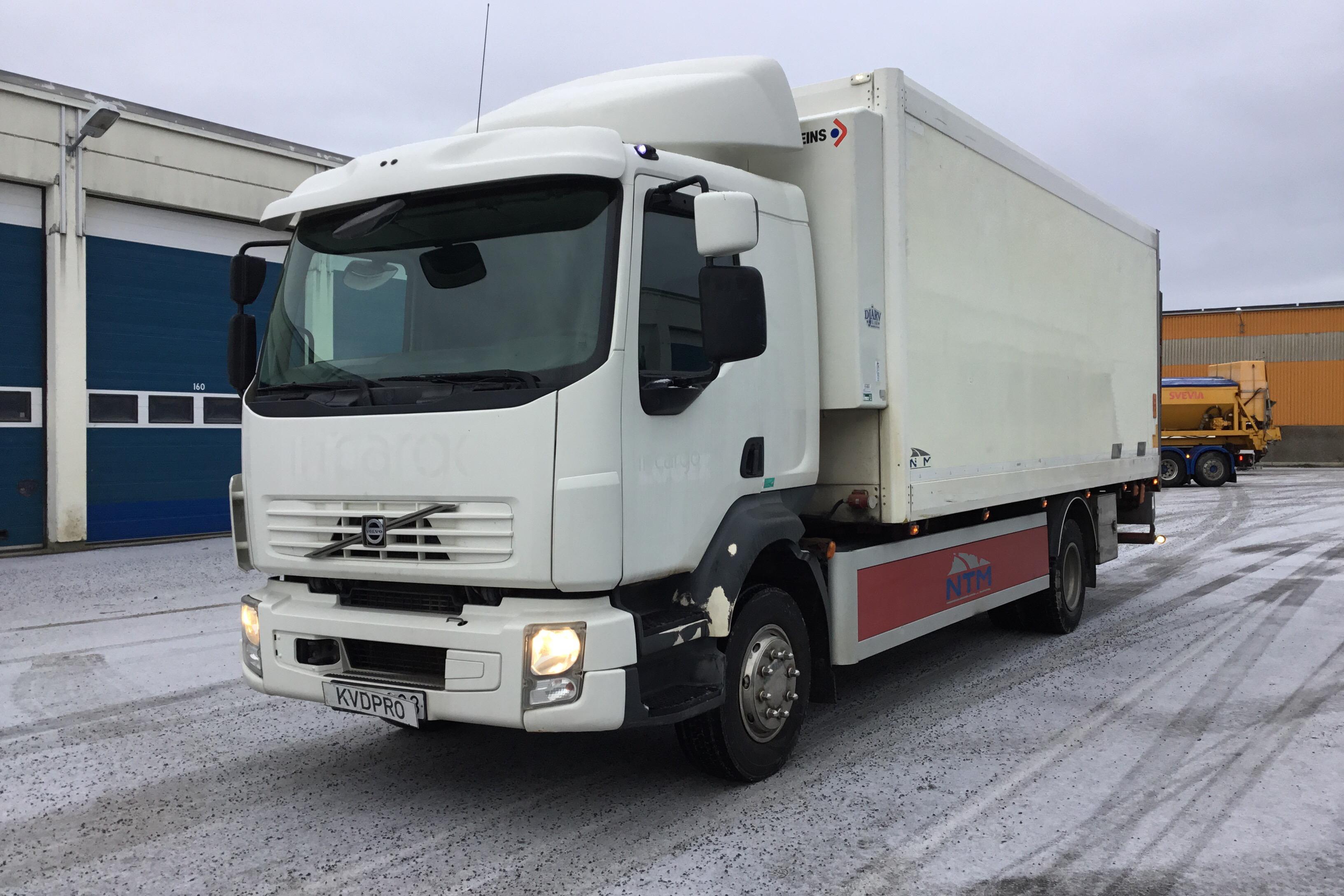 Volvo FL240 - 129 471 km - Automat - vit - 2012