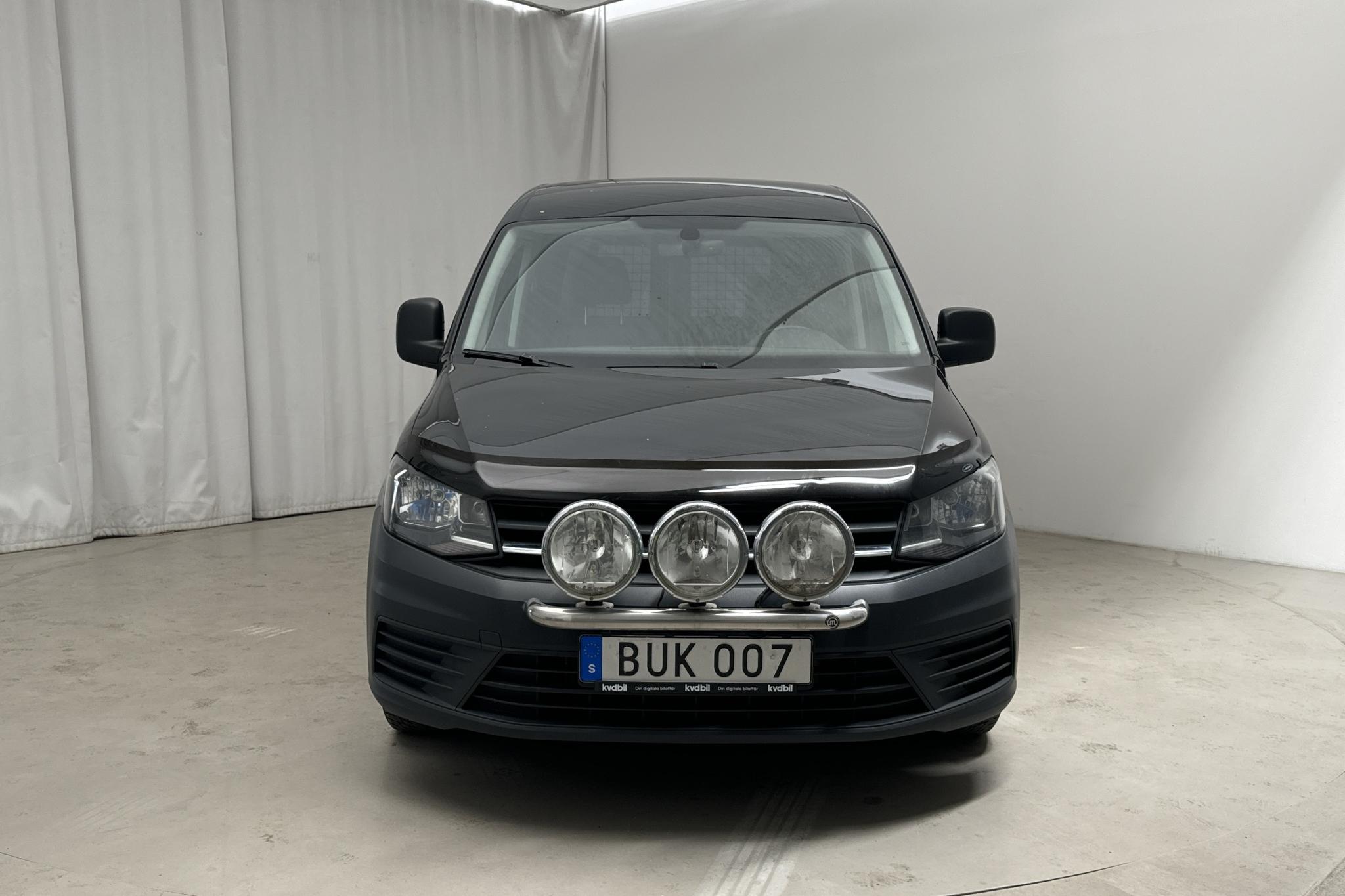 VW Caddy 1.6 TDI Skåp (102hk) - 115 960 km - Automaatne - must - 2016