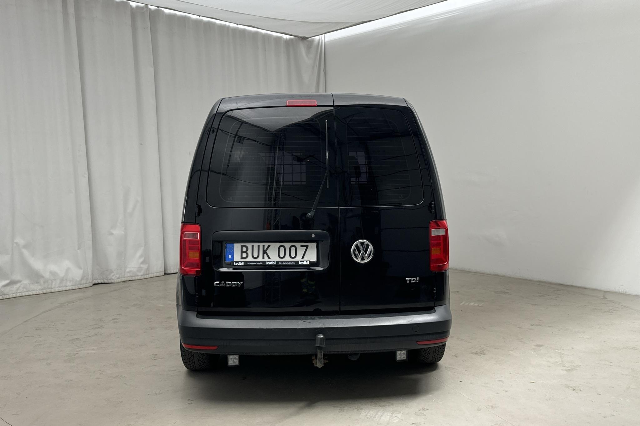 VW Caddy 1.6 TDI Skåp (102hk) - 115 960 km - Automaatne - must - 2016