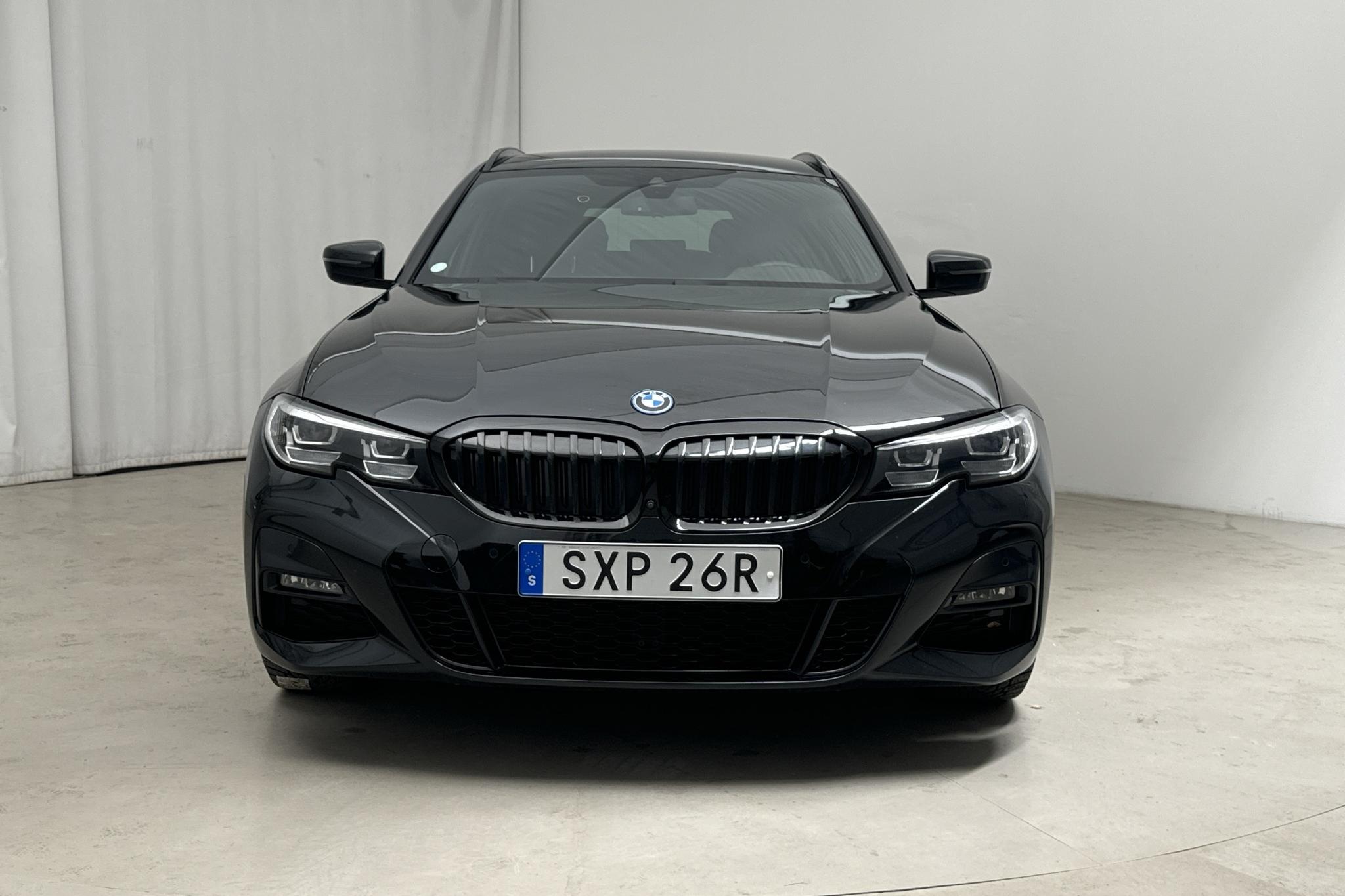 BMW 330e xDrive Touring, G21 (292hk) - 44 620 km - Automaattinen - musta - 2022