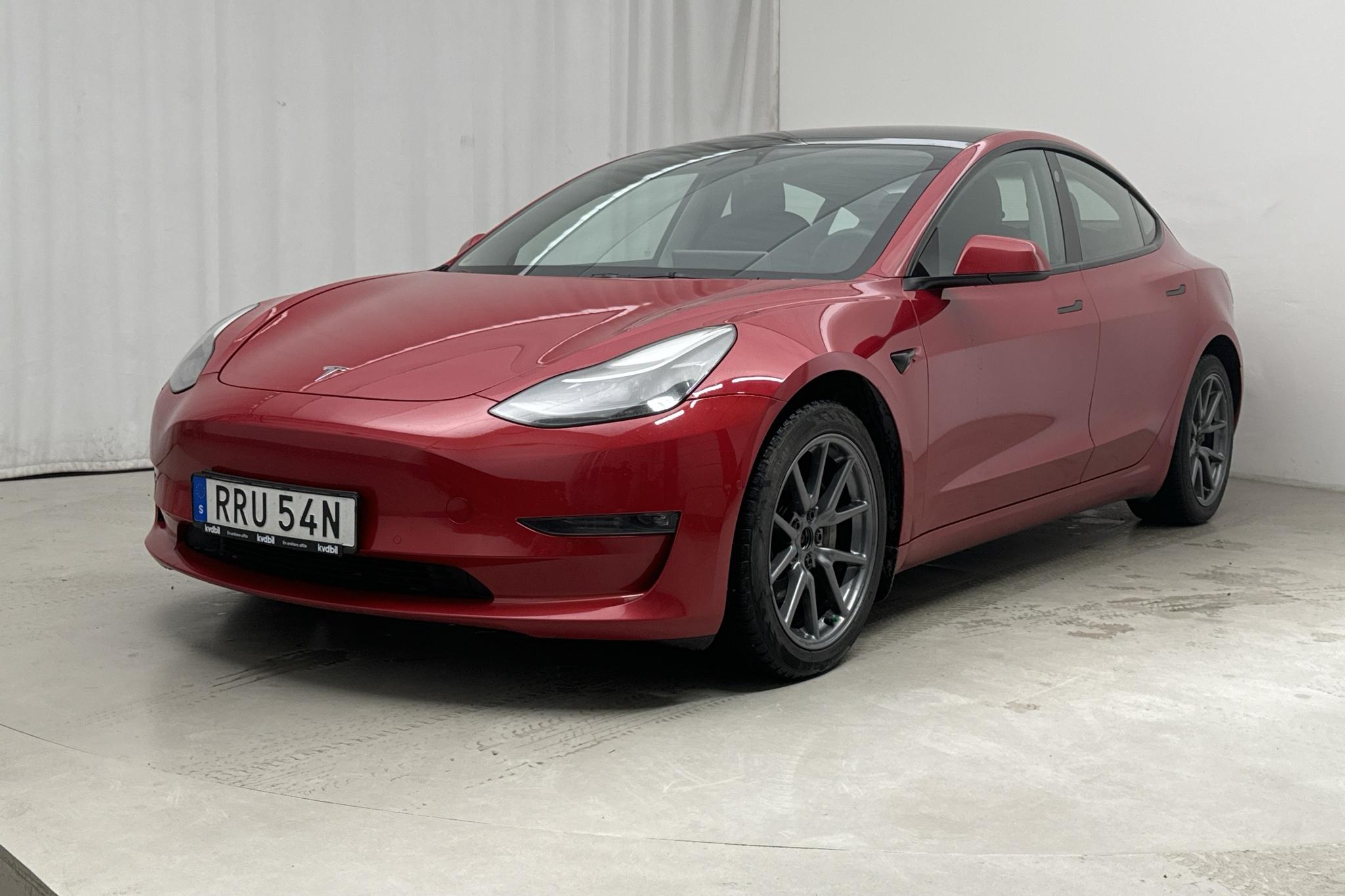 Tesla Model 3 Long Range Dual Motor AWD - 143 540 km - Automatic - red - 2021