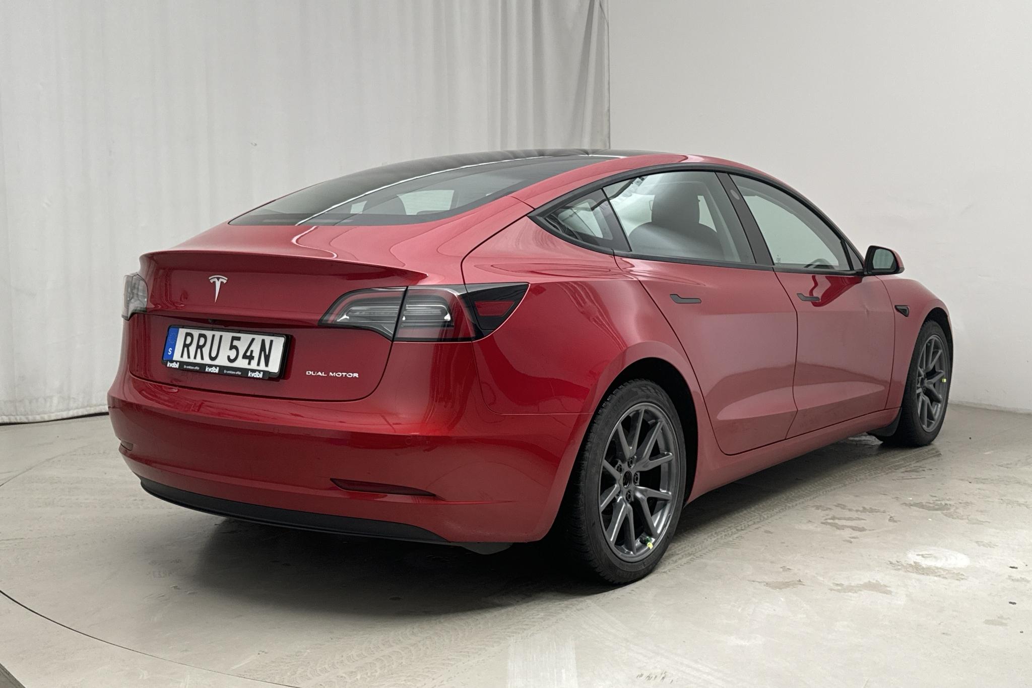 Tesla Model 3 Long Range Dual Motor AWD - 143 540 km - Automatic - red - 2021