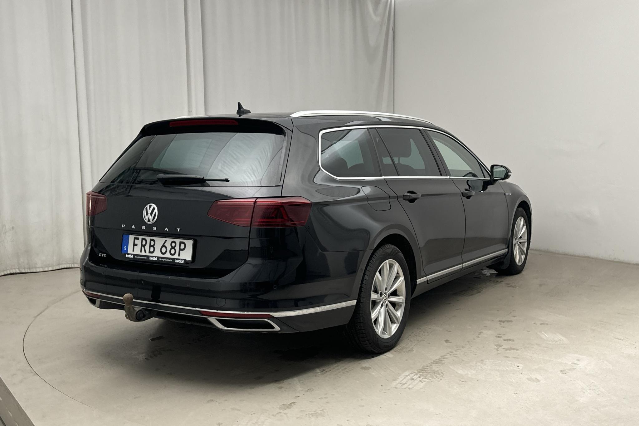 VW Passat 1.4 GTE Sportscombi (218hk) - 12 270 mil - Automat - svart - 2020