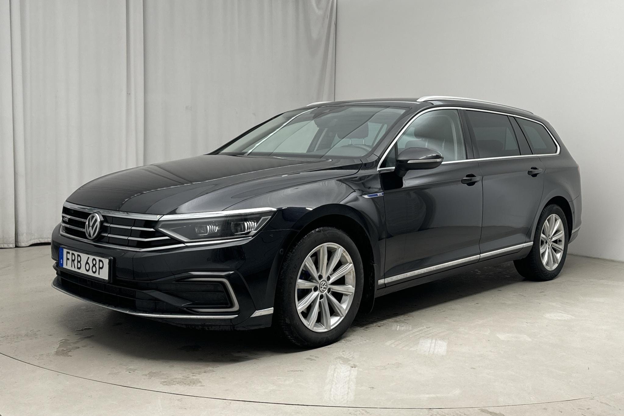 VW Passat 1.4 GTE Sportscombi (218hk) - 12 270 mil - Automat - svart - 2020