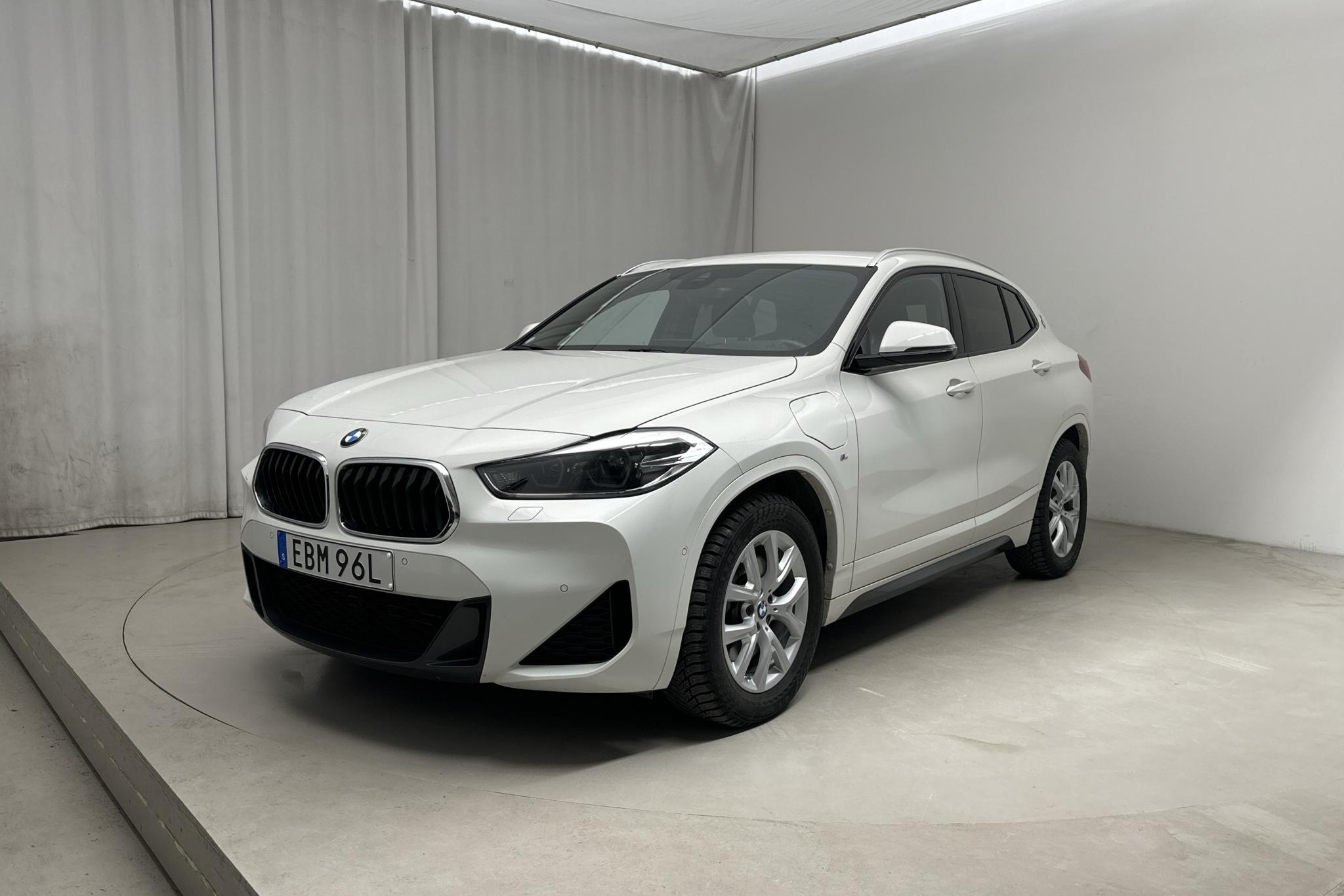 BMW X2 xDrive25e, F39 (220hk) - 8 126 mil - Automat - vit - 2021