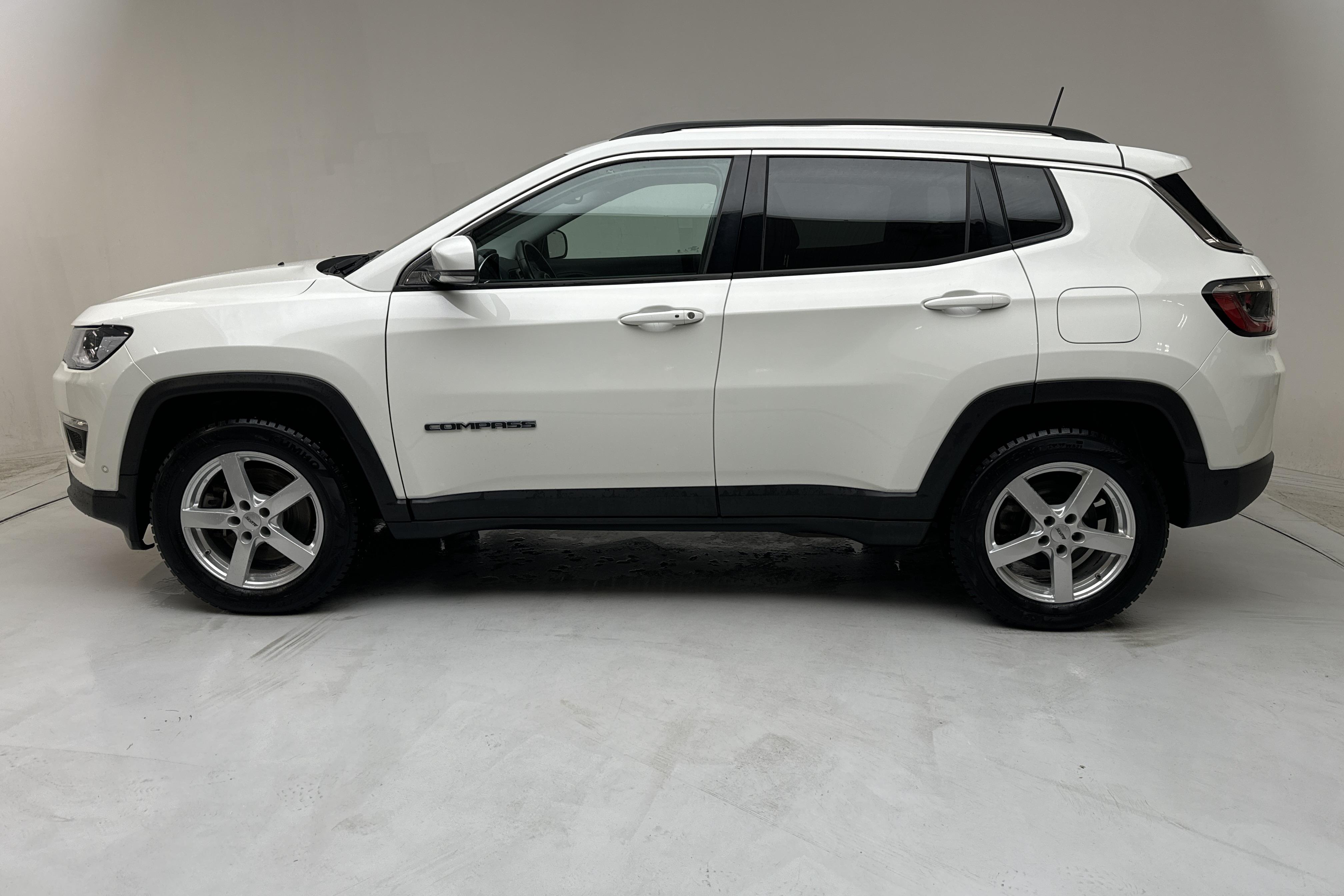 Jeep Compass 1.3 PHEV 4WD (190hk) - 66 090 km - Automaattinen - valkoinen - 2020