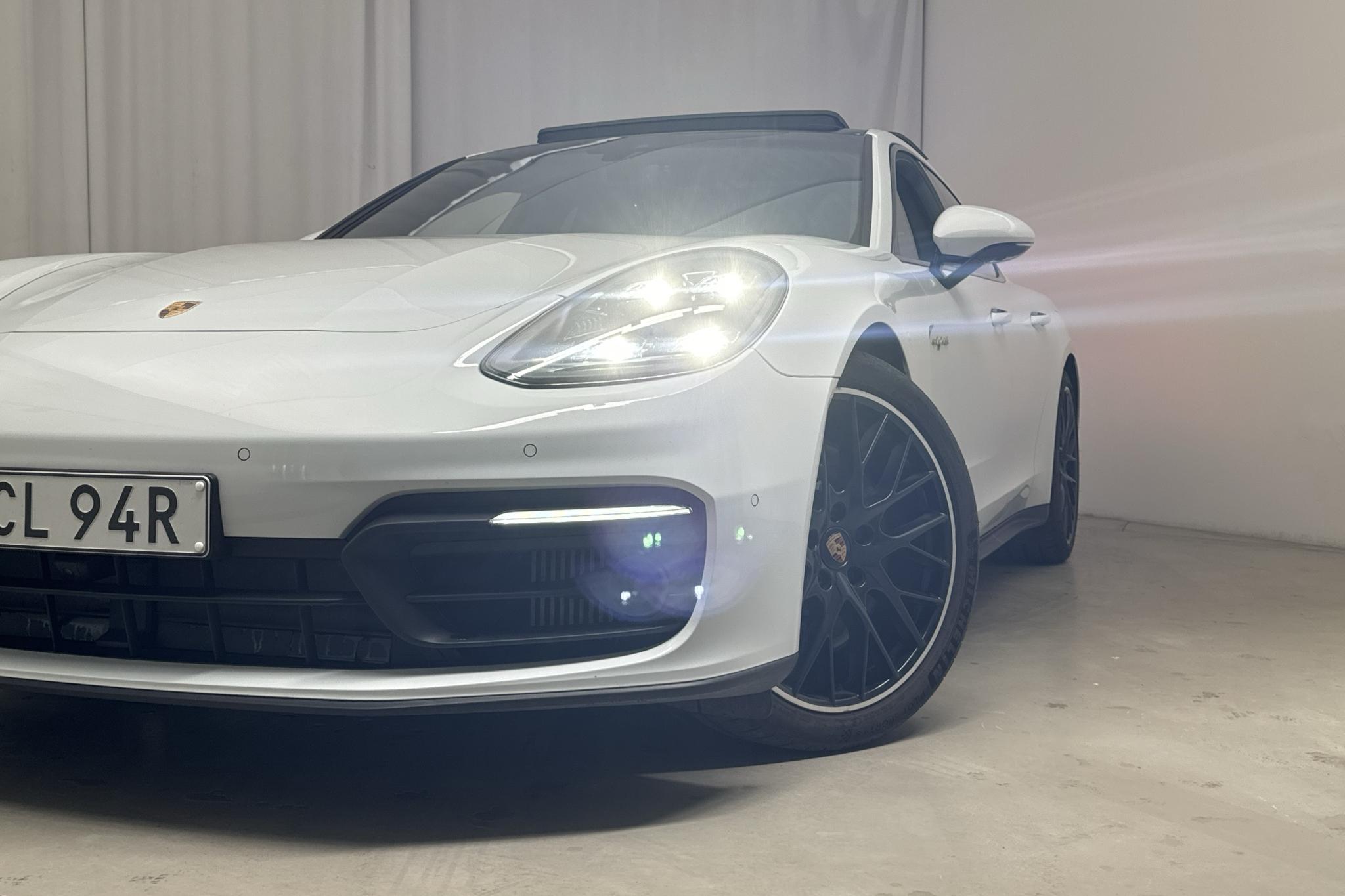 Porsche Panamera 4S E-hybrid (560hk) - 9 111 mil - Automat - vit - 2021