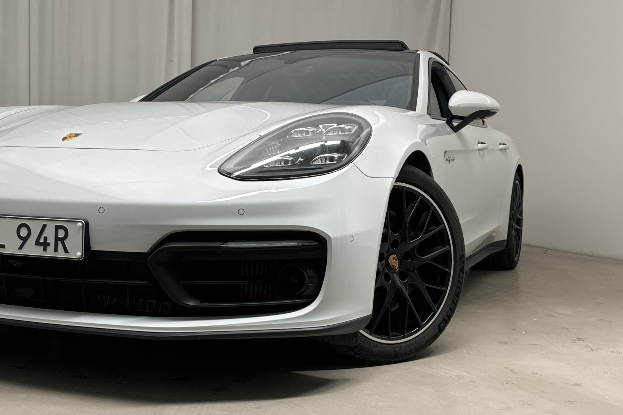 Porsche Panamera 4S E-hybrid (560hk) - 9 111 mil - Automat - vit - 2021