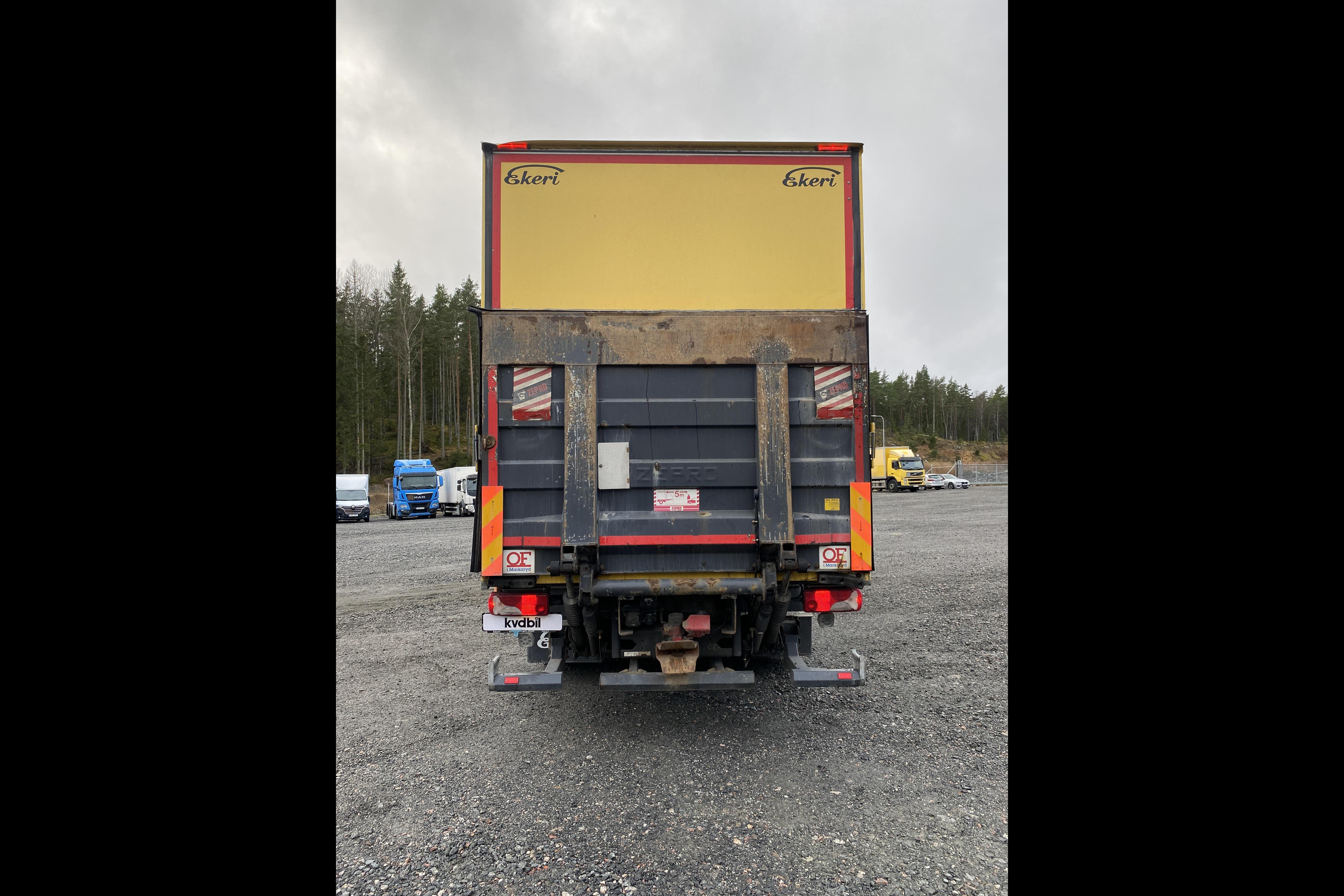 SCANIA G400 - 884 275 km - Automat - gul - 2013