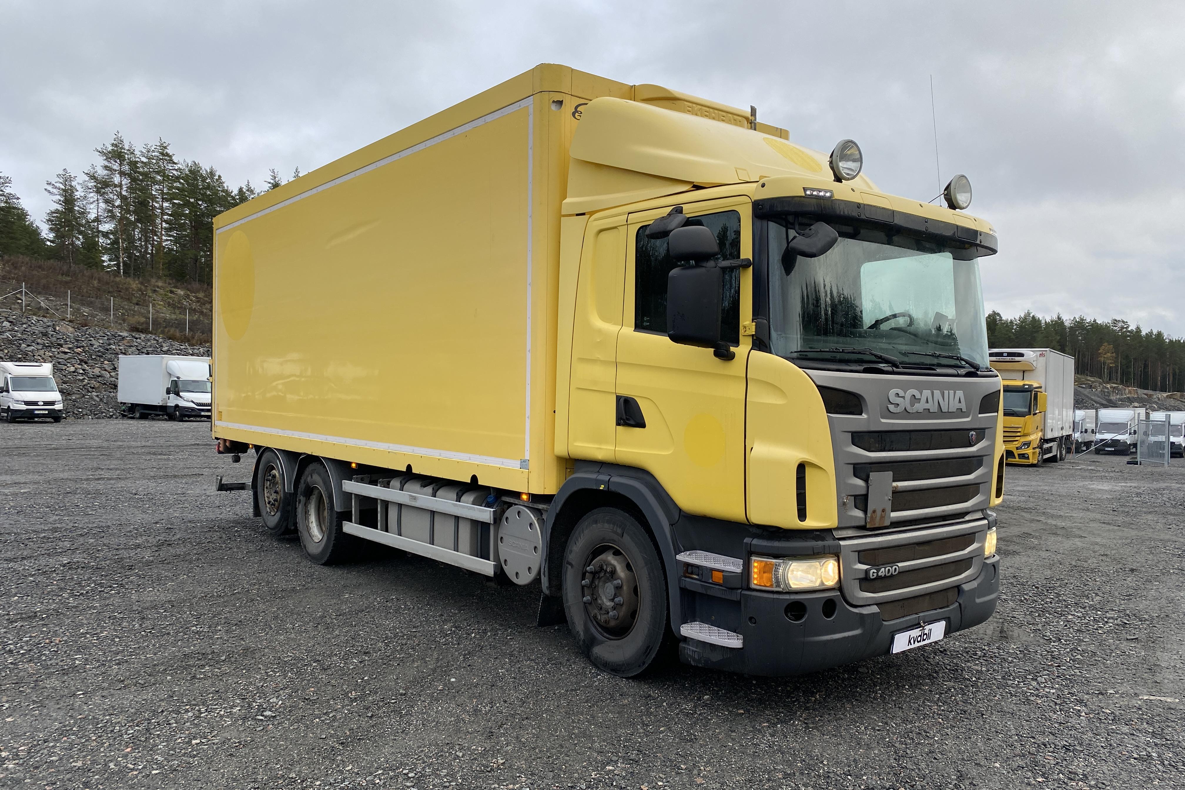 SCANIA G400 - 884 275 km - Automat - gul - 2013