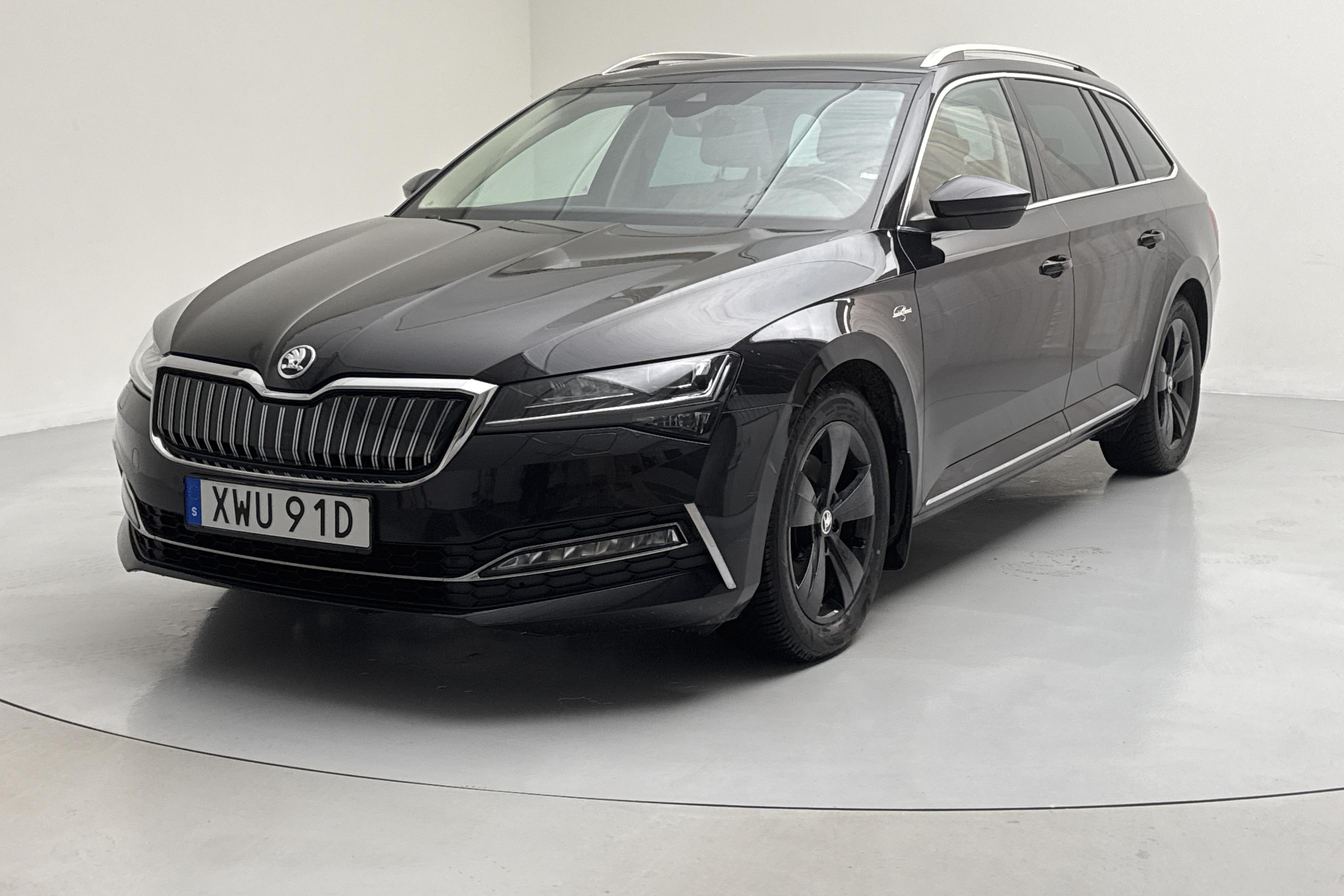 Skoda Superb 1.4 TSI PHEV Kombi (218hk) - 107 230 km - Automatic - black - 2020