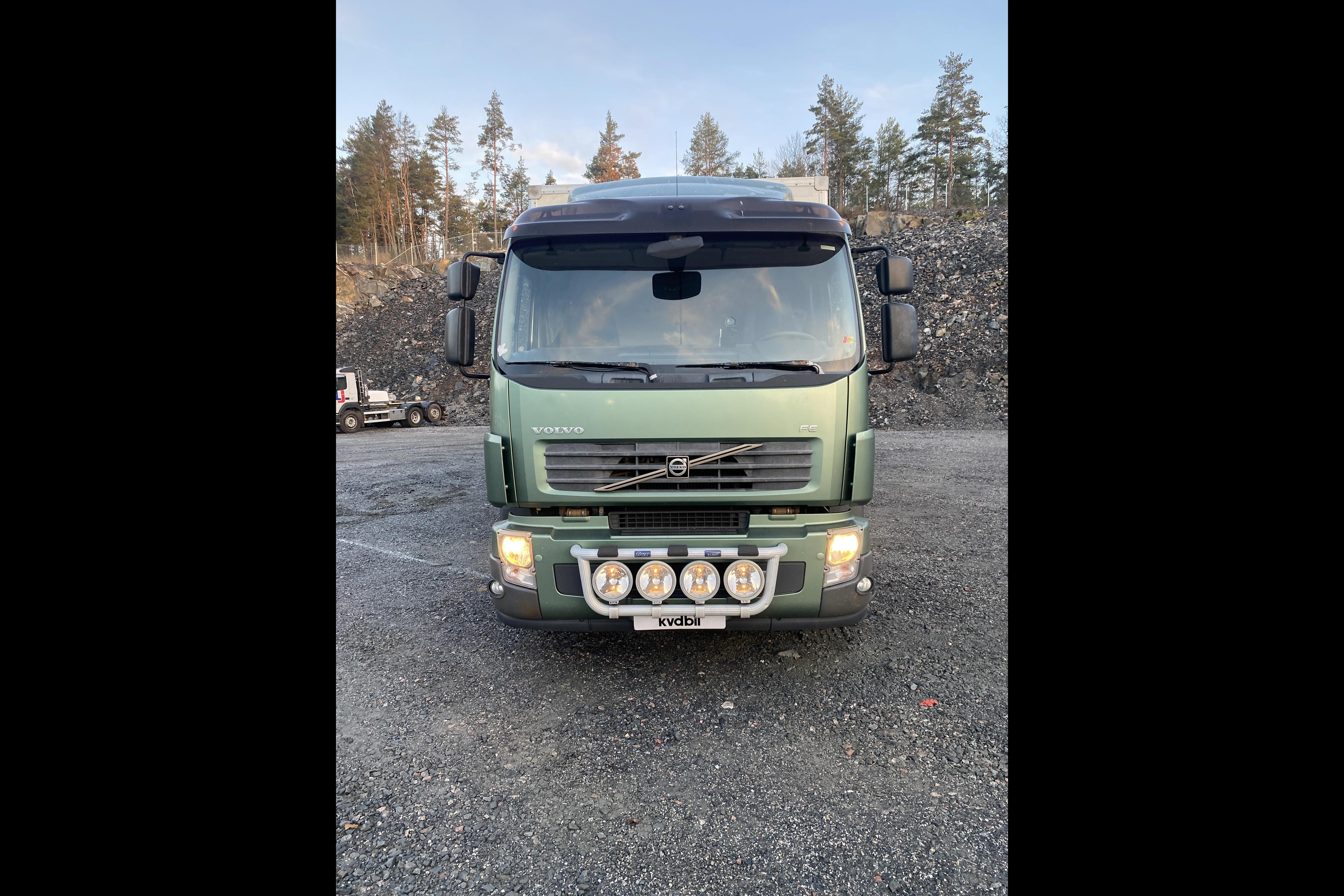 VOLVO FE280 - 829 251 km - Automat - 2007