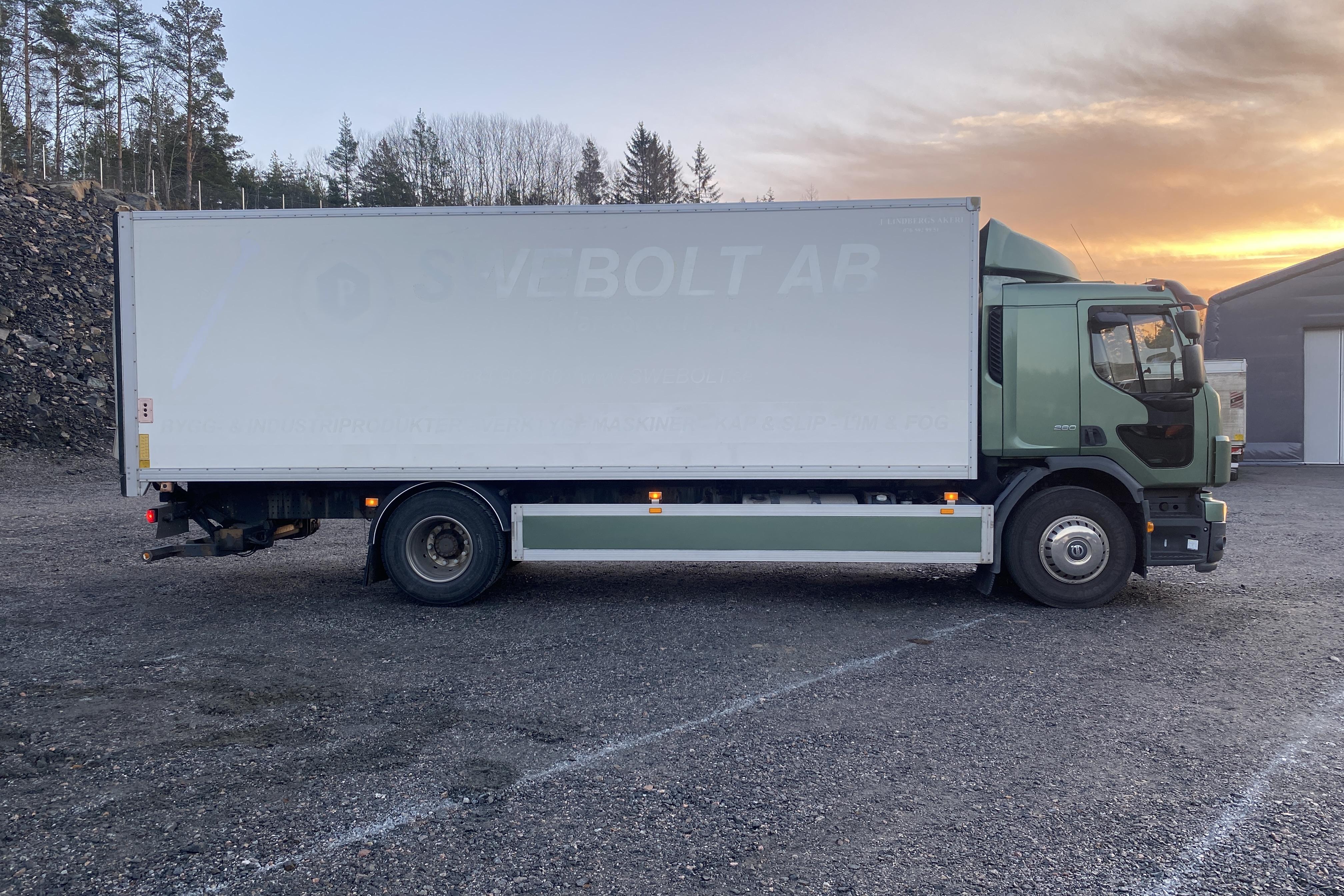 VOLVO FE280 - 829 251 km - Automat - 2007