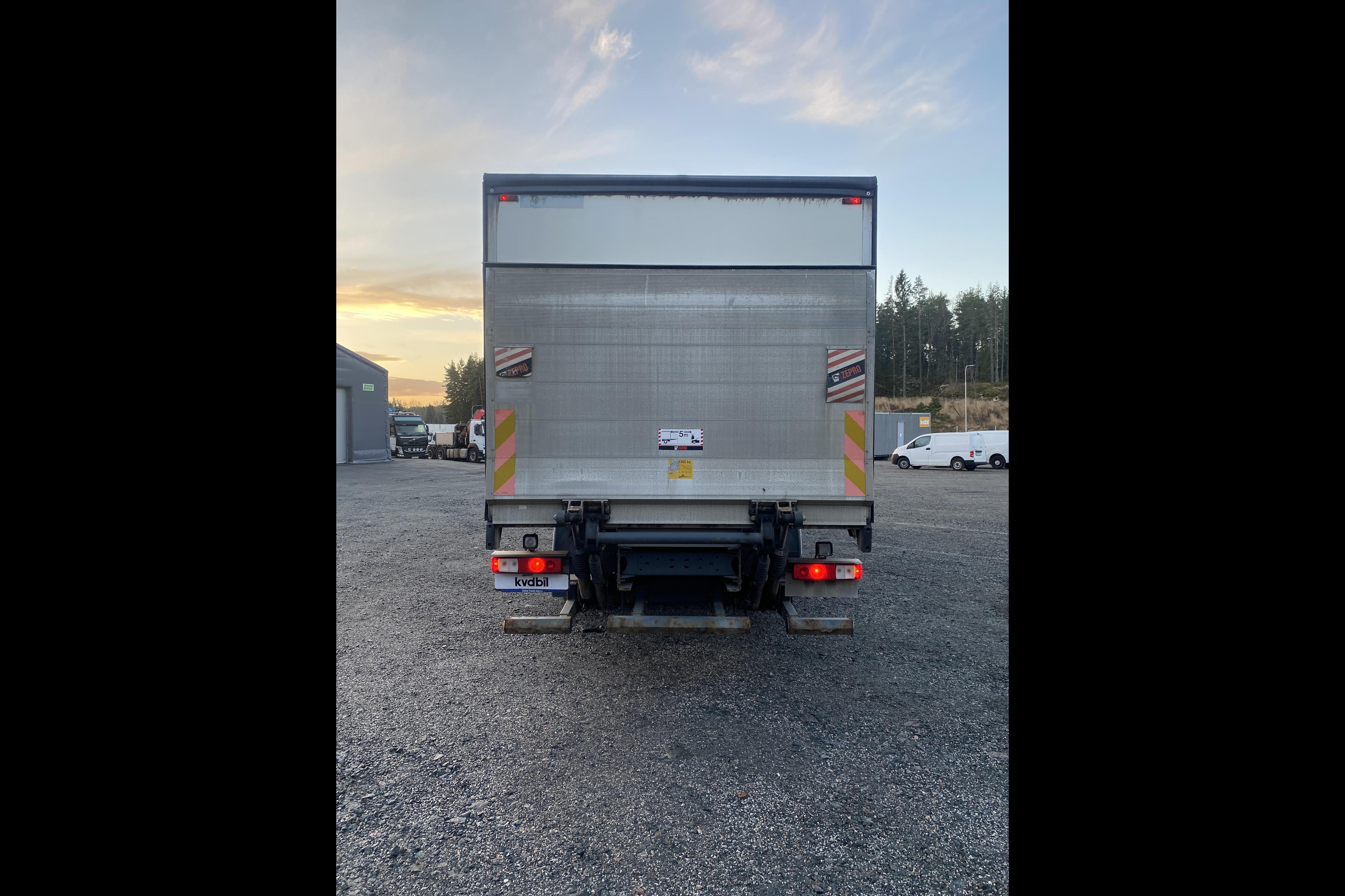 VOLVO FE280 - 829 251 km - Automat - 2007