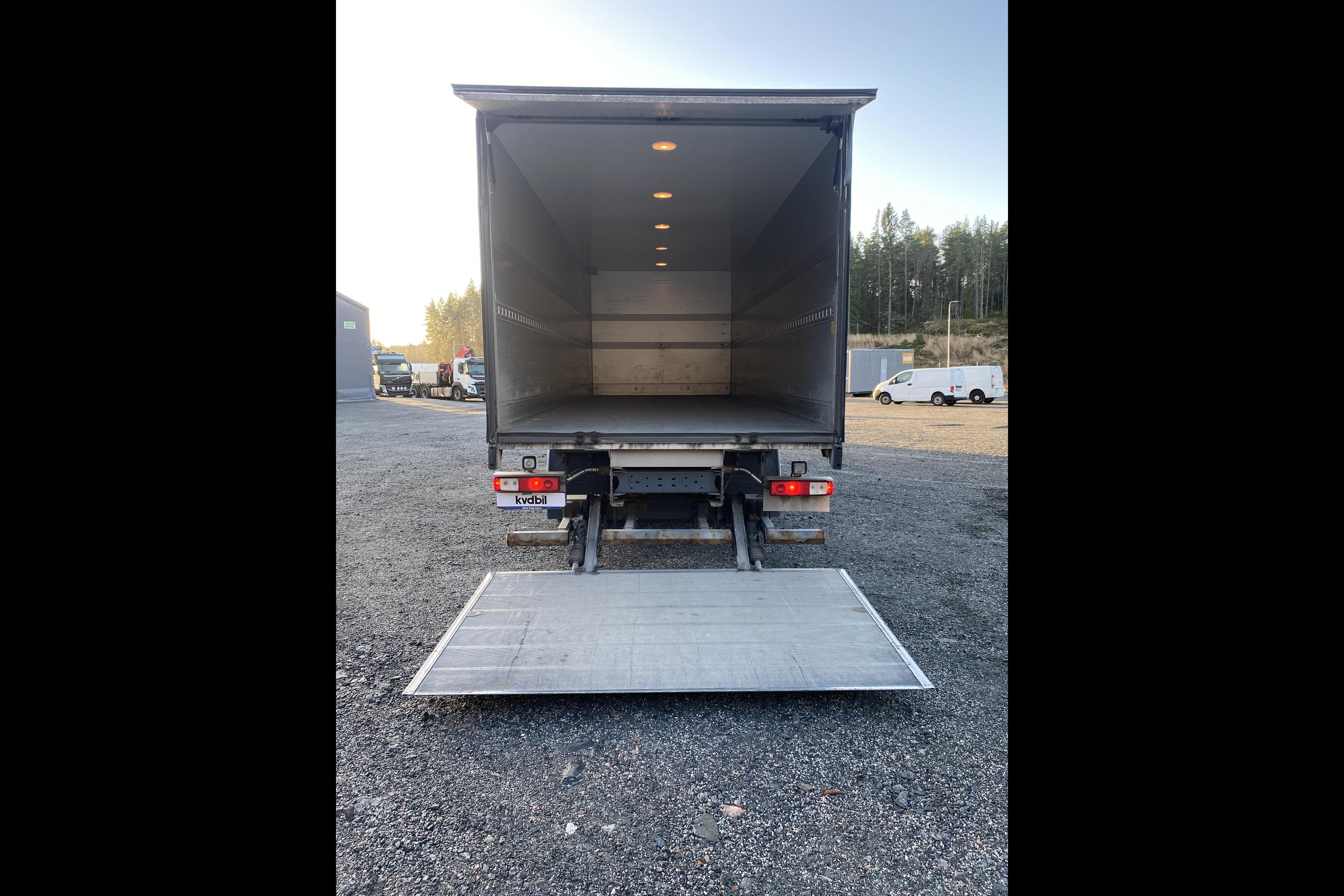 VOLVO FE280 - 829 251 km - Automat - 2007