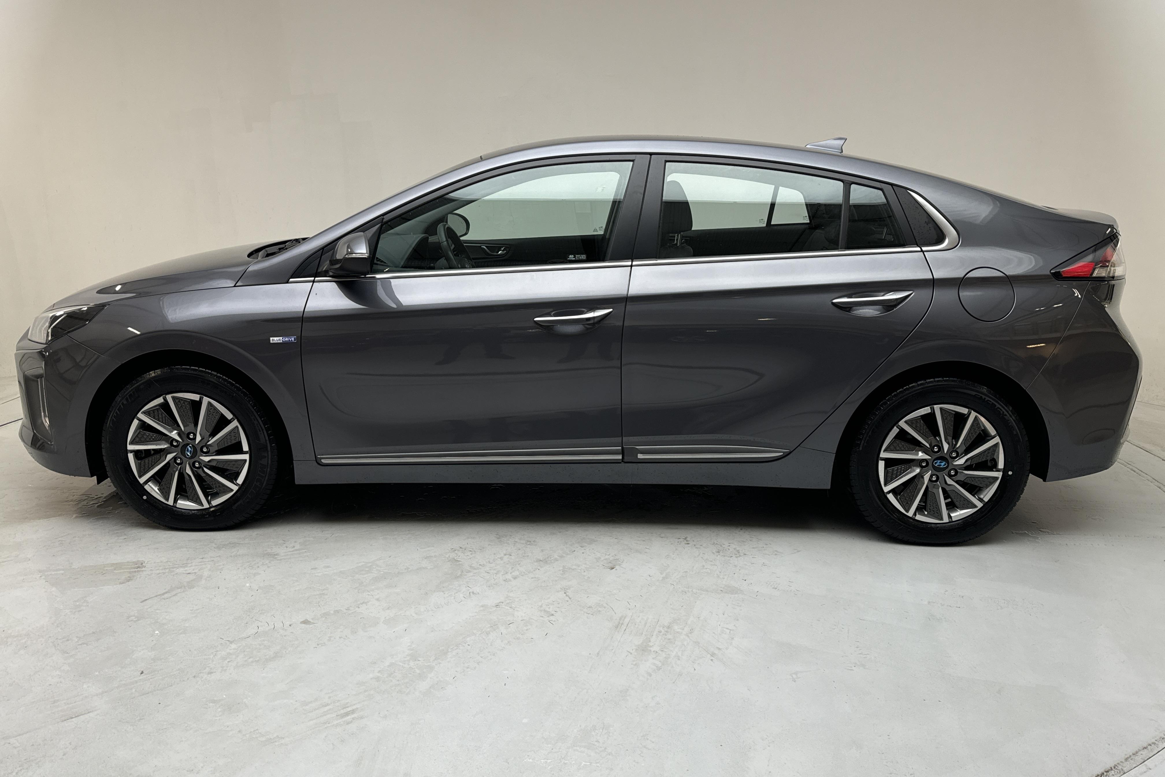 Hyundai IONIQ Electric (136hk) - 40 960 km - Automaattinen - 2020