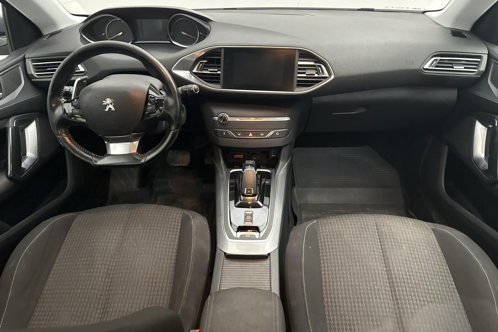 Peugeot 308 SW PureTech (130hk) - 174 130 km - Automatyczna - szary - 2019