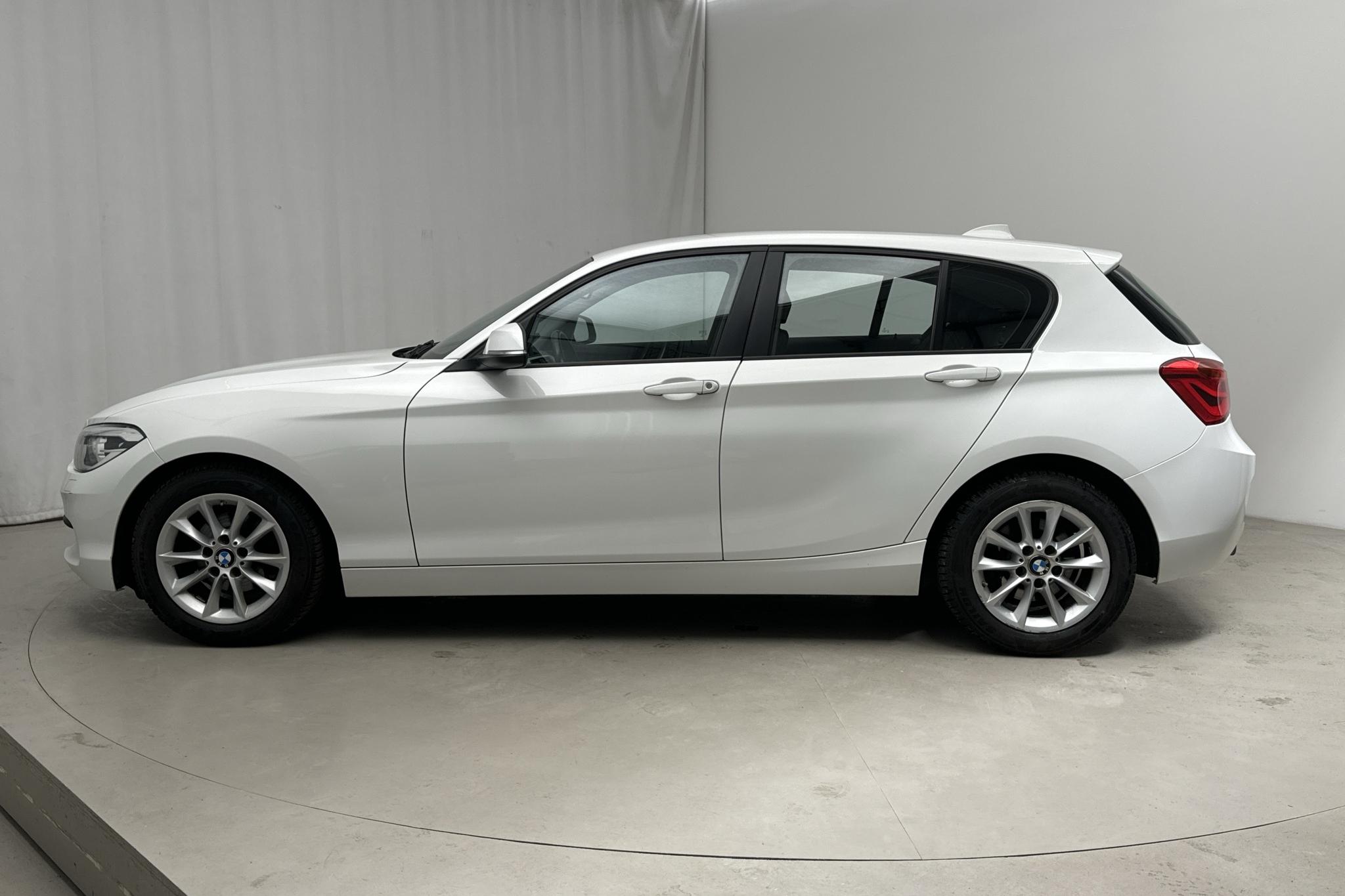 BMW 118i 5dr, F20 (136hk) - 213 560 km - Manual - white - 2019