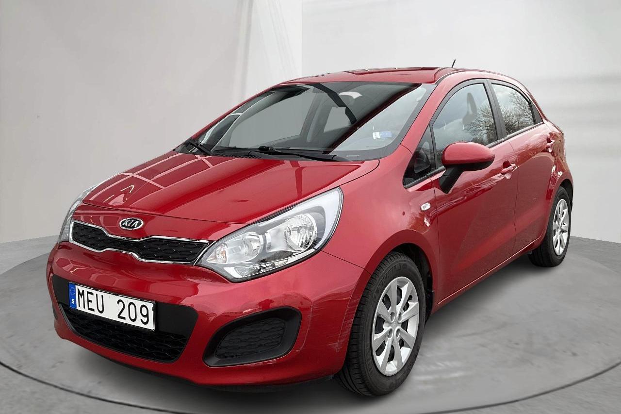 KIA Rio 1.2 (85hk) - 29 800 km - Manualna - czerwony - 2012