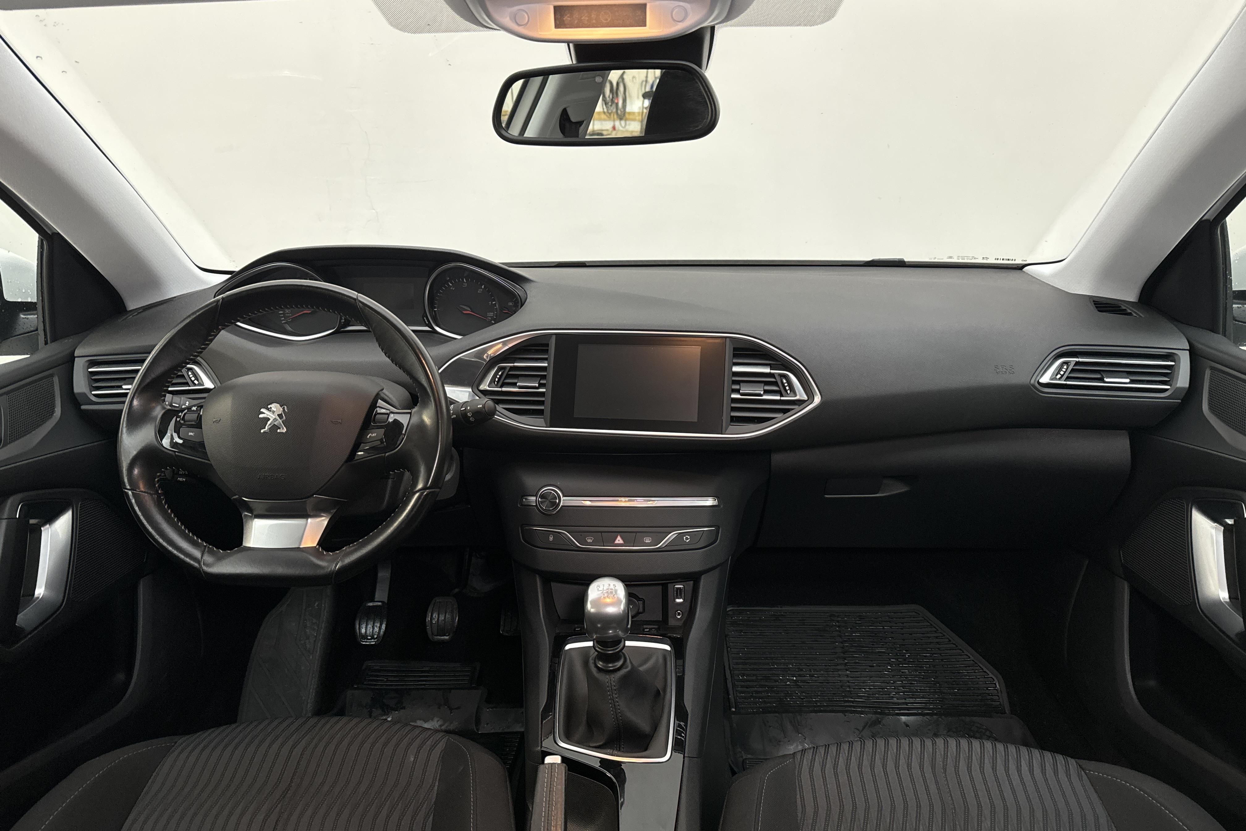 Peugeot 308 SW BlueHDi (120hk) - 60 600 km - Manual - white - 2016