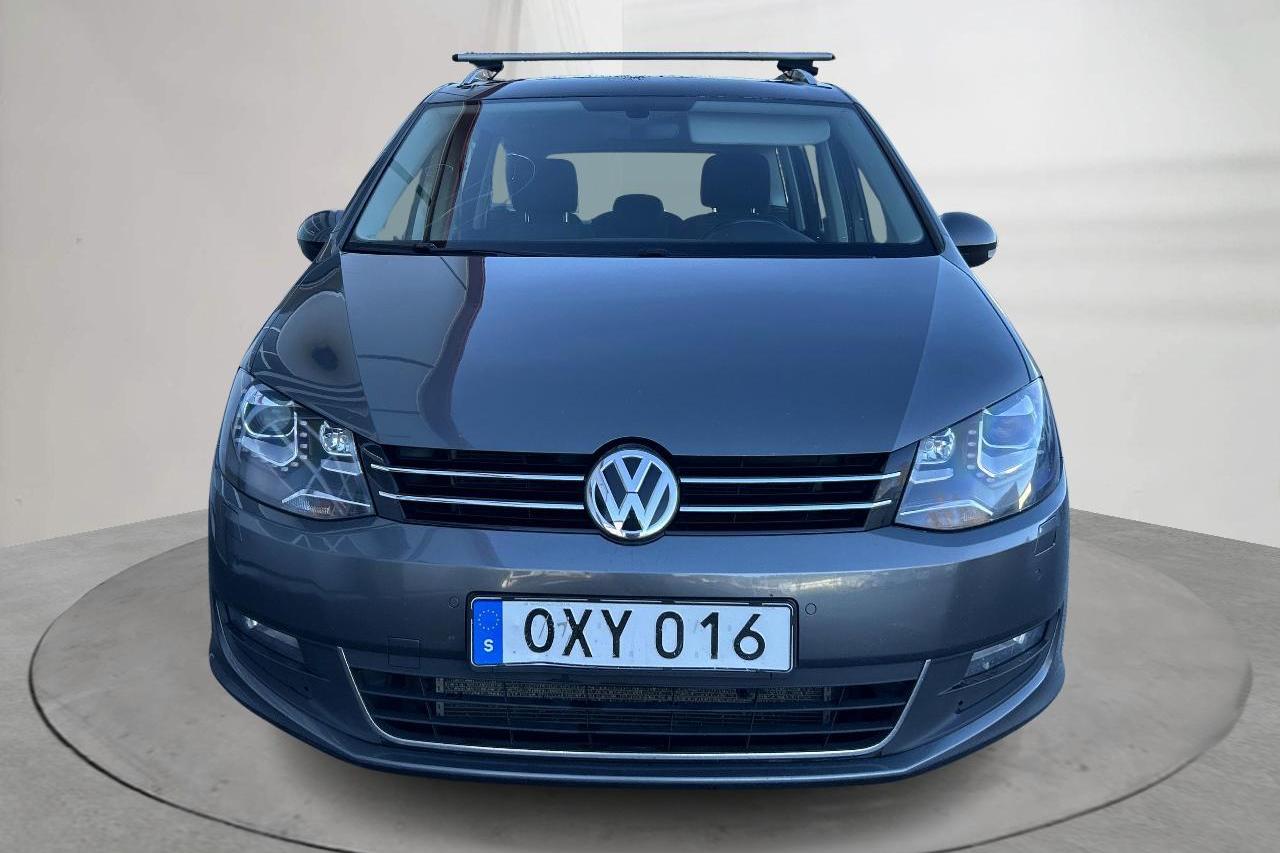 VW Sharan 2.0 TDI 4Motion (150hk) - 287 040 km - Käsitsi - Dark Grey - 2017