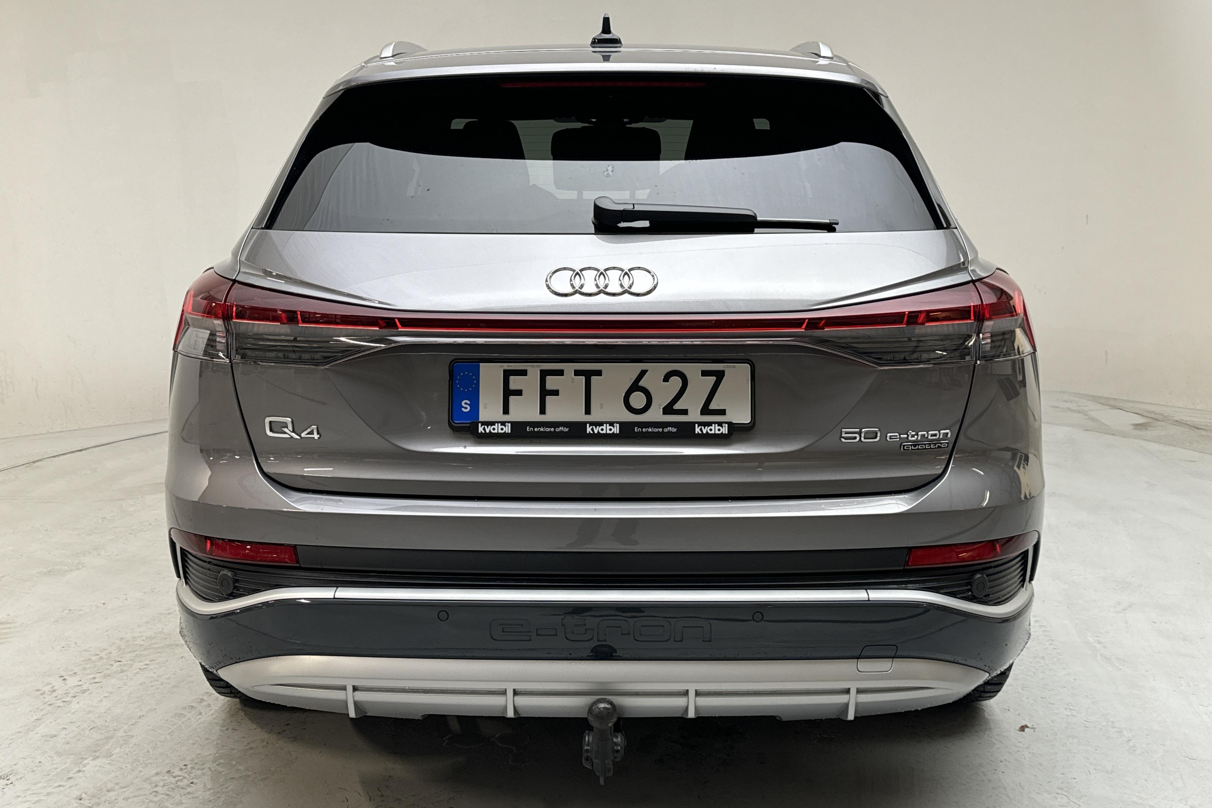 Audi Q4 50 e-tron quattro 77 kWh (299hk) - 6 505 mil - Automat - grå - 2023