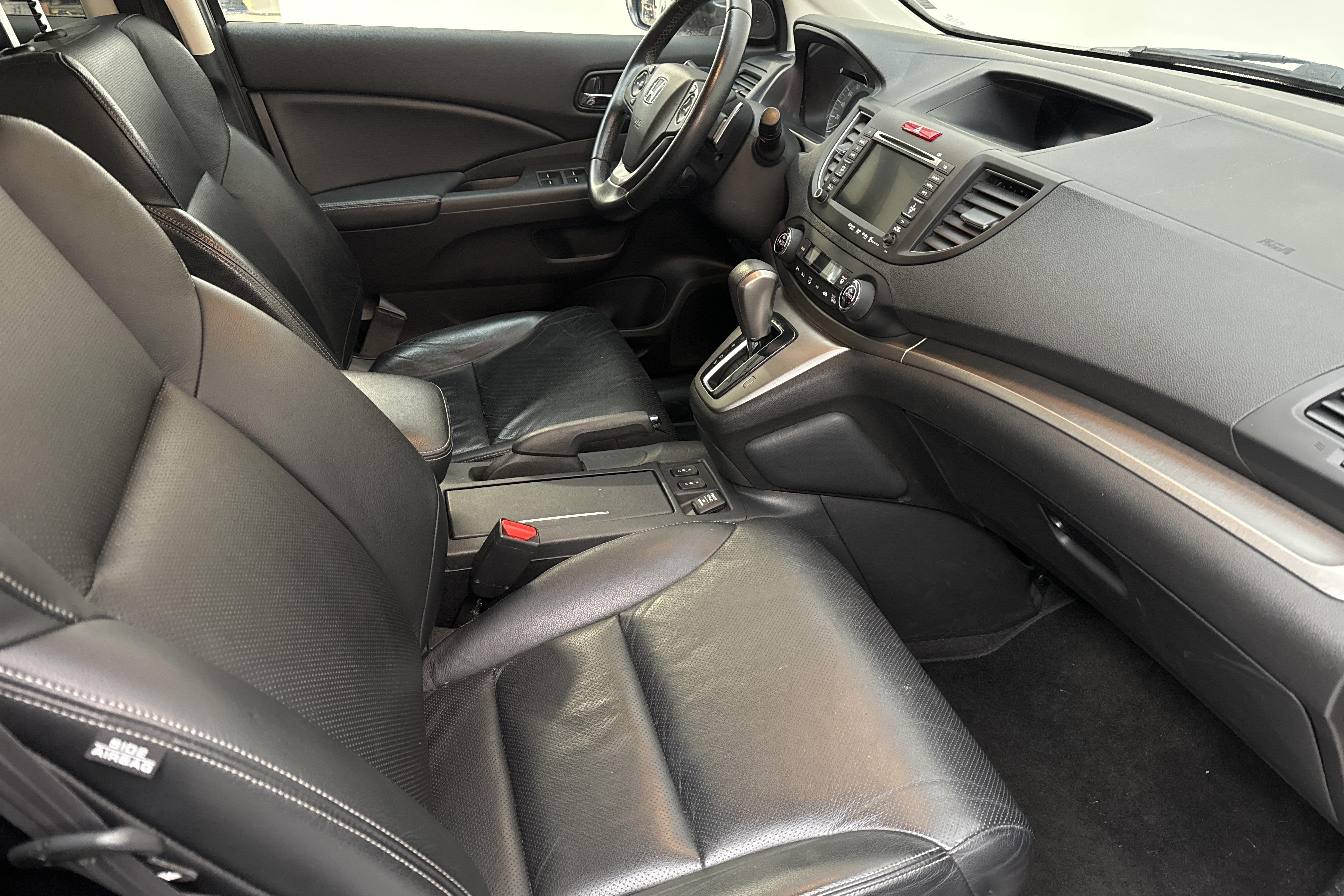 Honda CR-V 2.2 i-DTEC 4WD (150hk) - 88 600 km - Automatyczna - czerwony - 2014