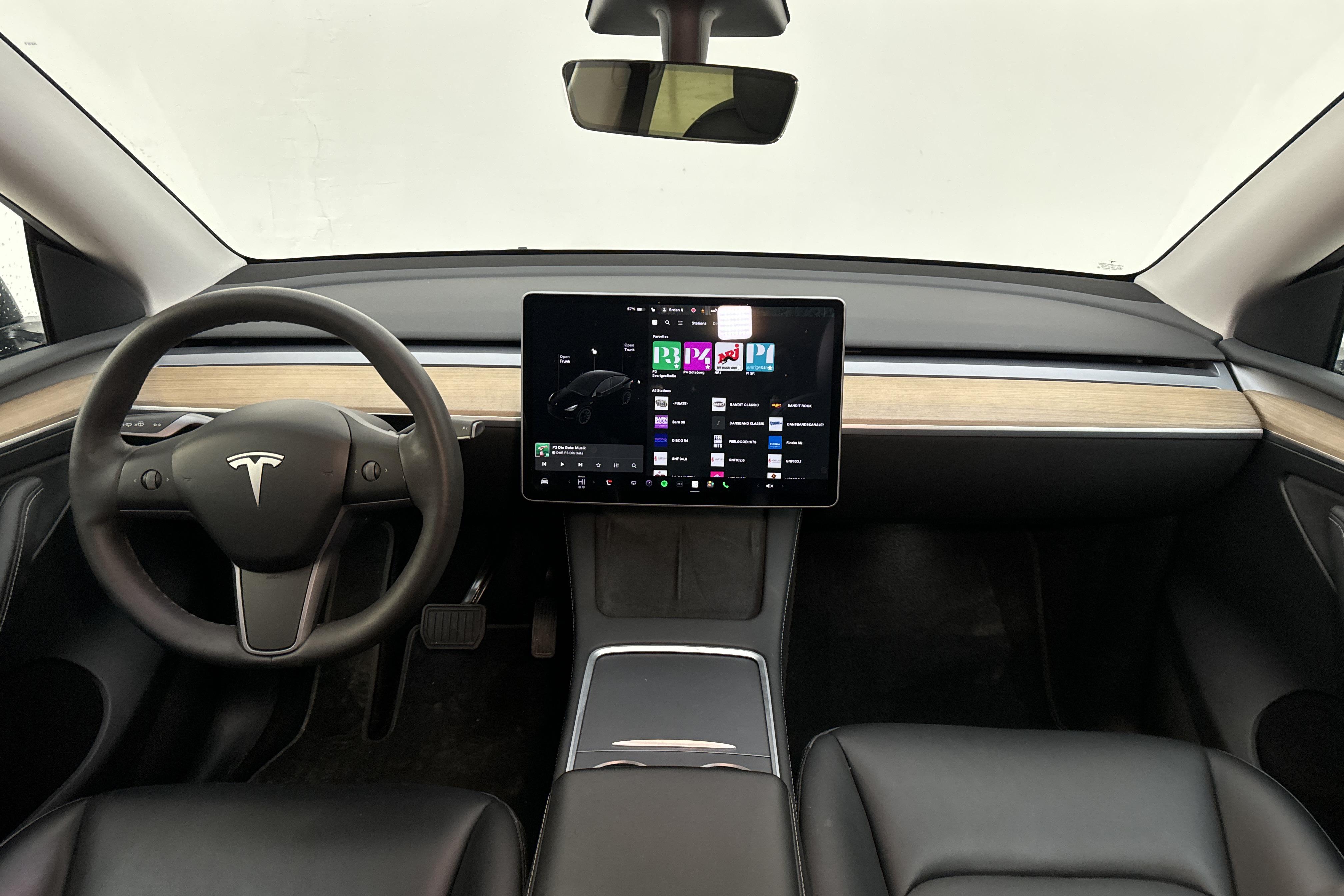 Tesla Model Y Long Range Dual Motor AWD - 5 134 mil - Automat - svart - 2021