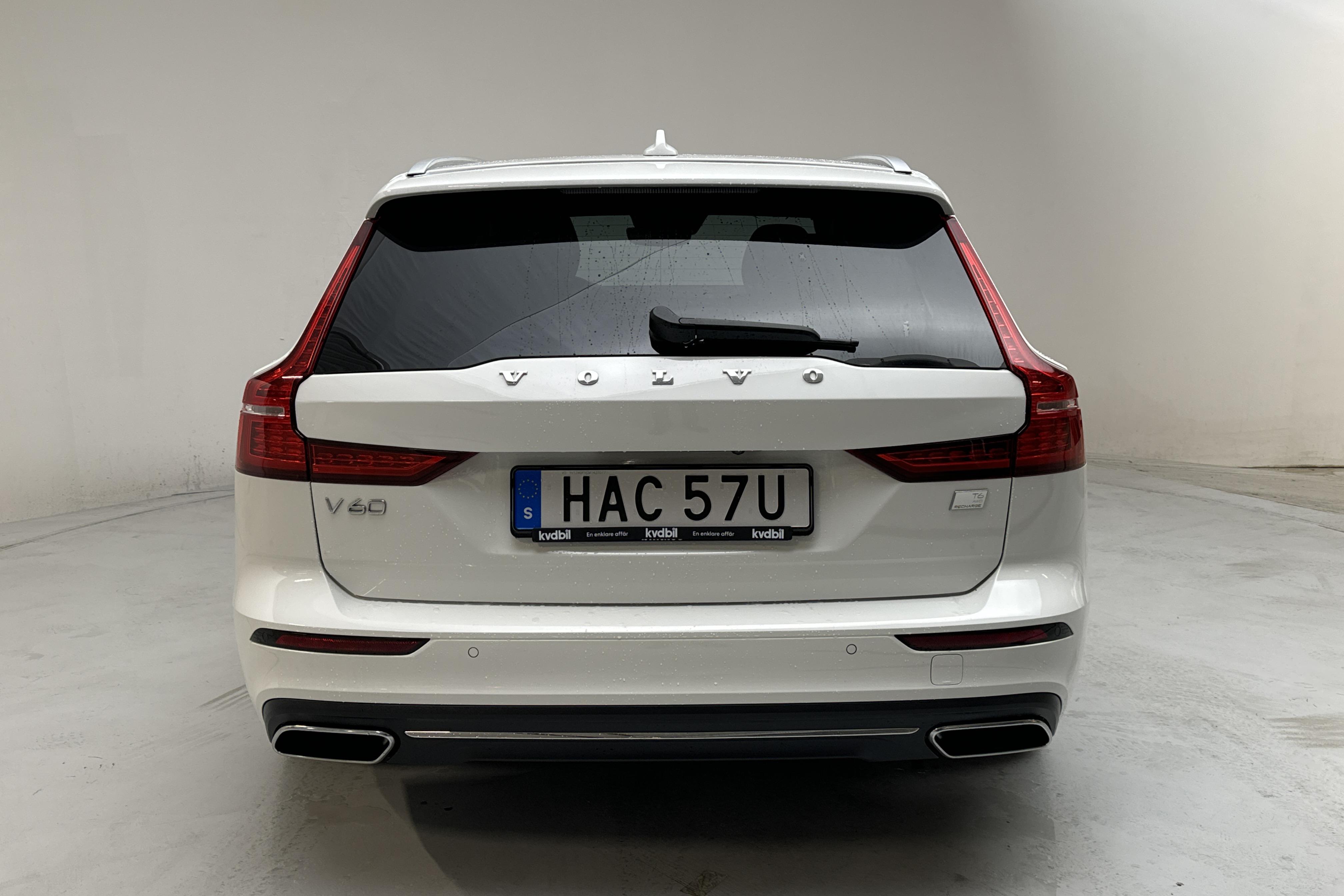 Volvo V60 T6 AWD Twin Engine (340hk) - 4 987 mil - Automat - vit - 2021