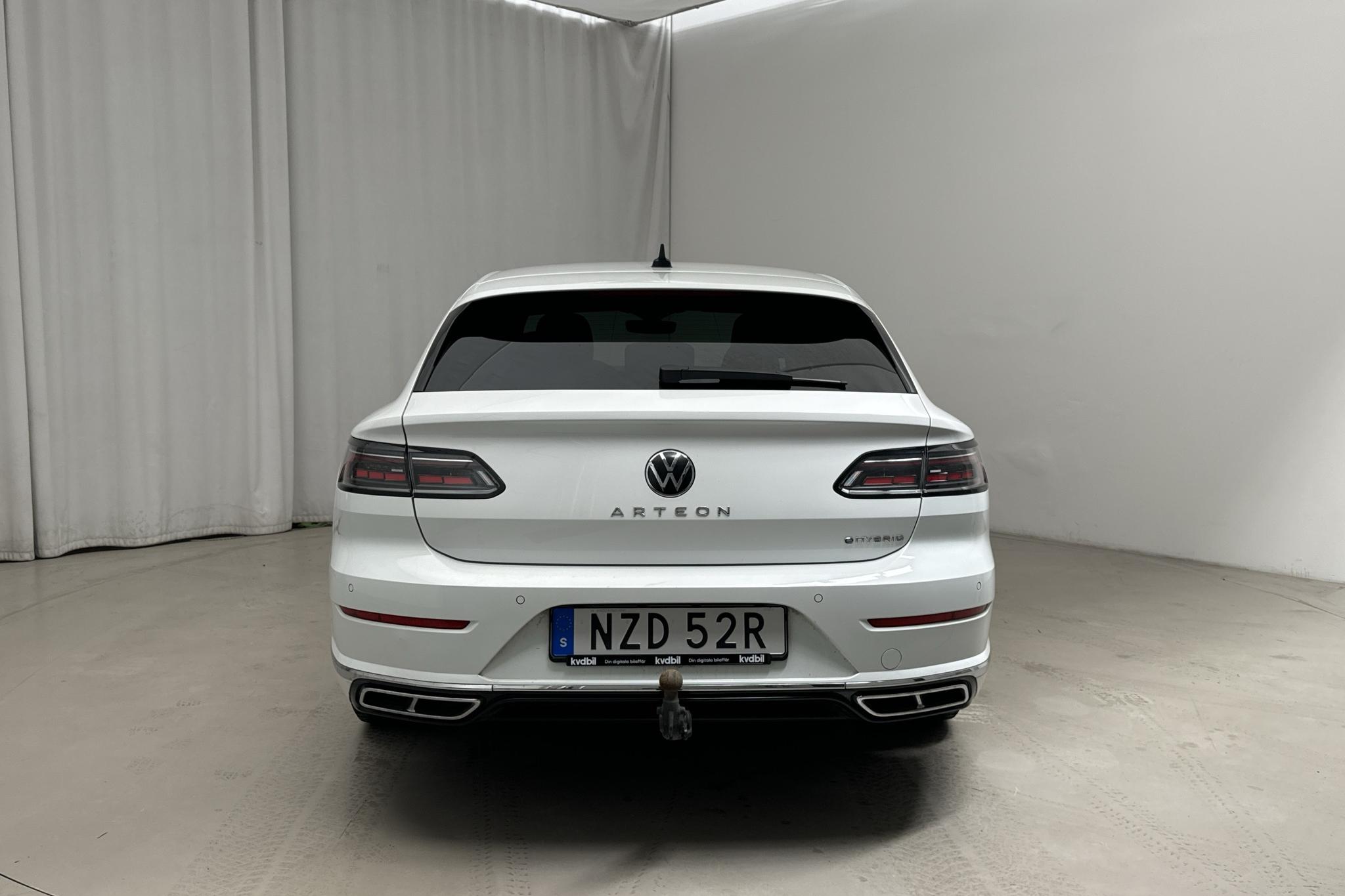 VW Arteon Shooting Brake eHybrid 1.4 TSI (218hk) - 14 929 mil - Automat - vit - 2021